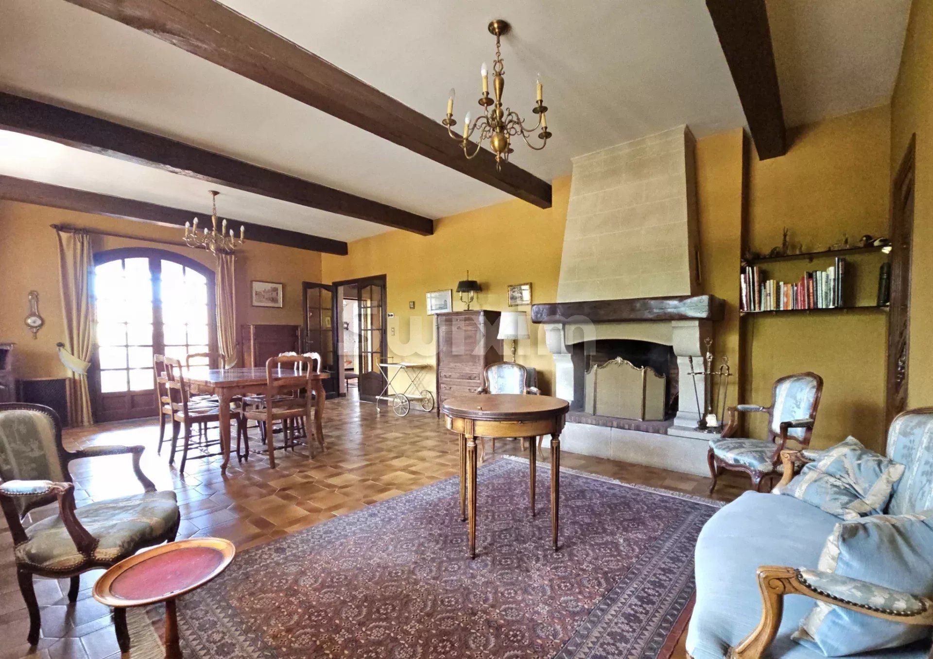 villa 11 Zimmer zum verkauf auf Bagnols-sur-Cèze (30200)