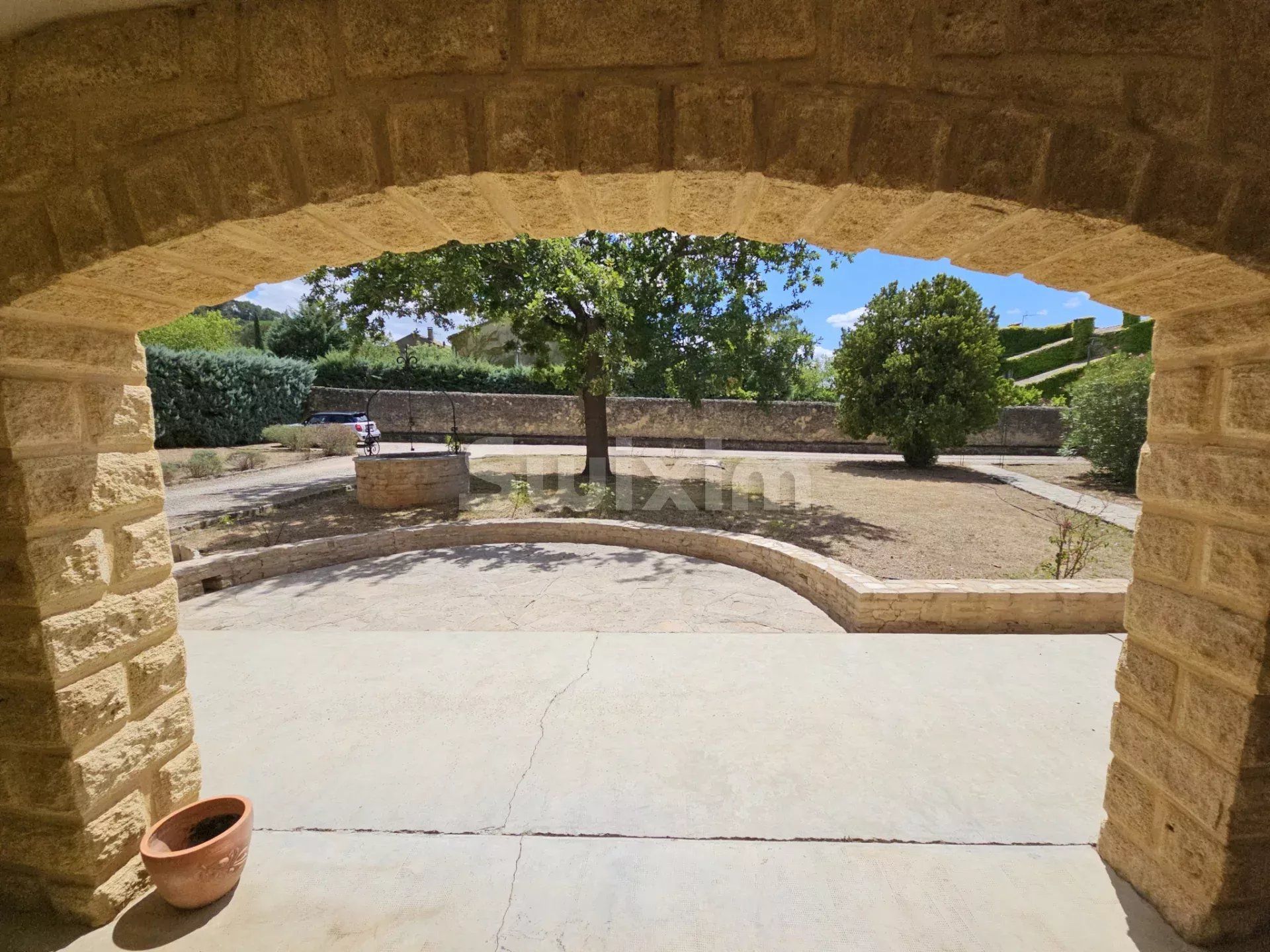 villa 11 Zimmer zum verkauf auf Bagnols-sur-Cèze (30200)