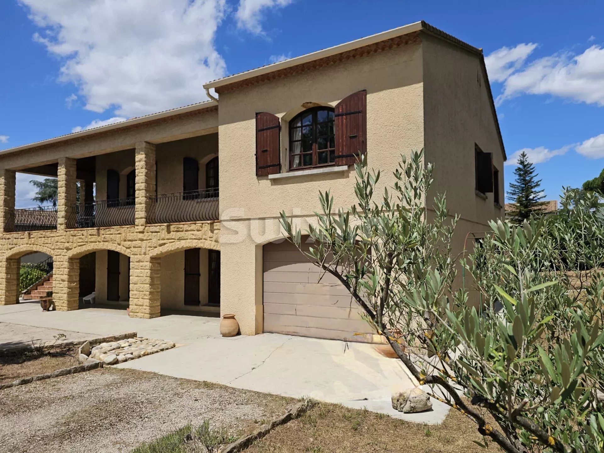 villa 11 Zimmer zum verkauf auf Bagnols-sur-Cèze (30200)