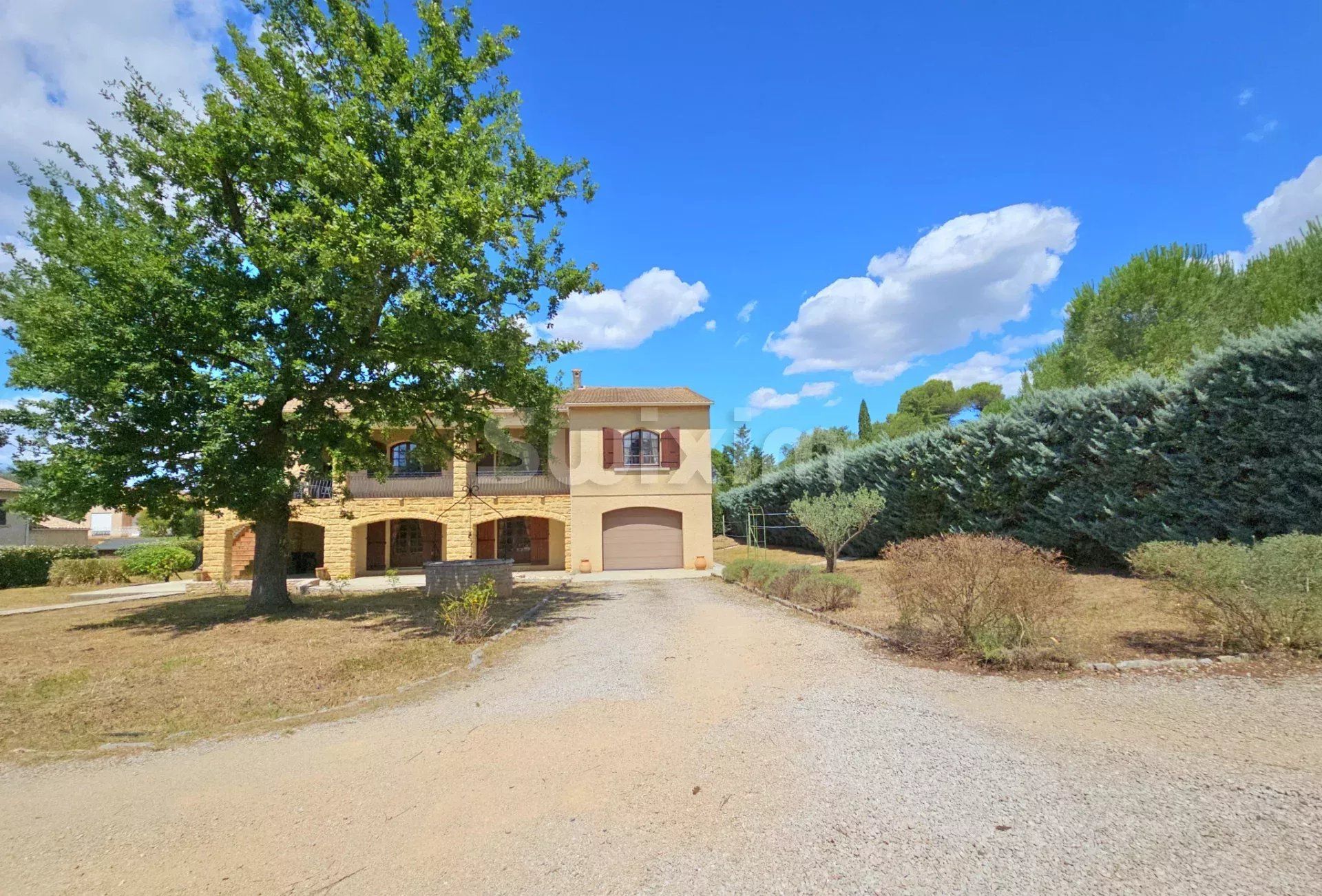 villa 11 Zimmer zum verkauf auf Bagnols-sur-Cèze (30200)