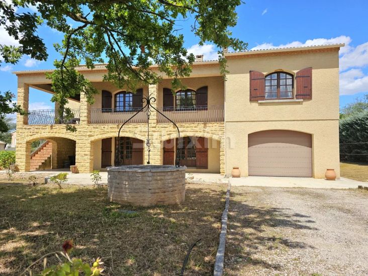 Sale House Bagnols-sur-Cèze 11&nbsp;Rooms 267&nbsp;m²