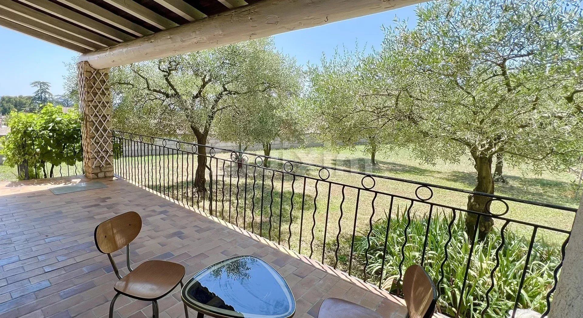 villa 3 Zimmer zum verkauf auf Remoulins (30210)