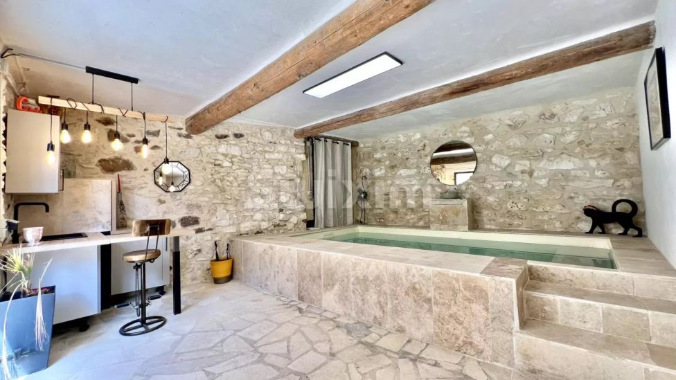 Venda Propriedade Vers-Pont-du-Gard 10&nbsp;Quartos 300&nbsp;m²