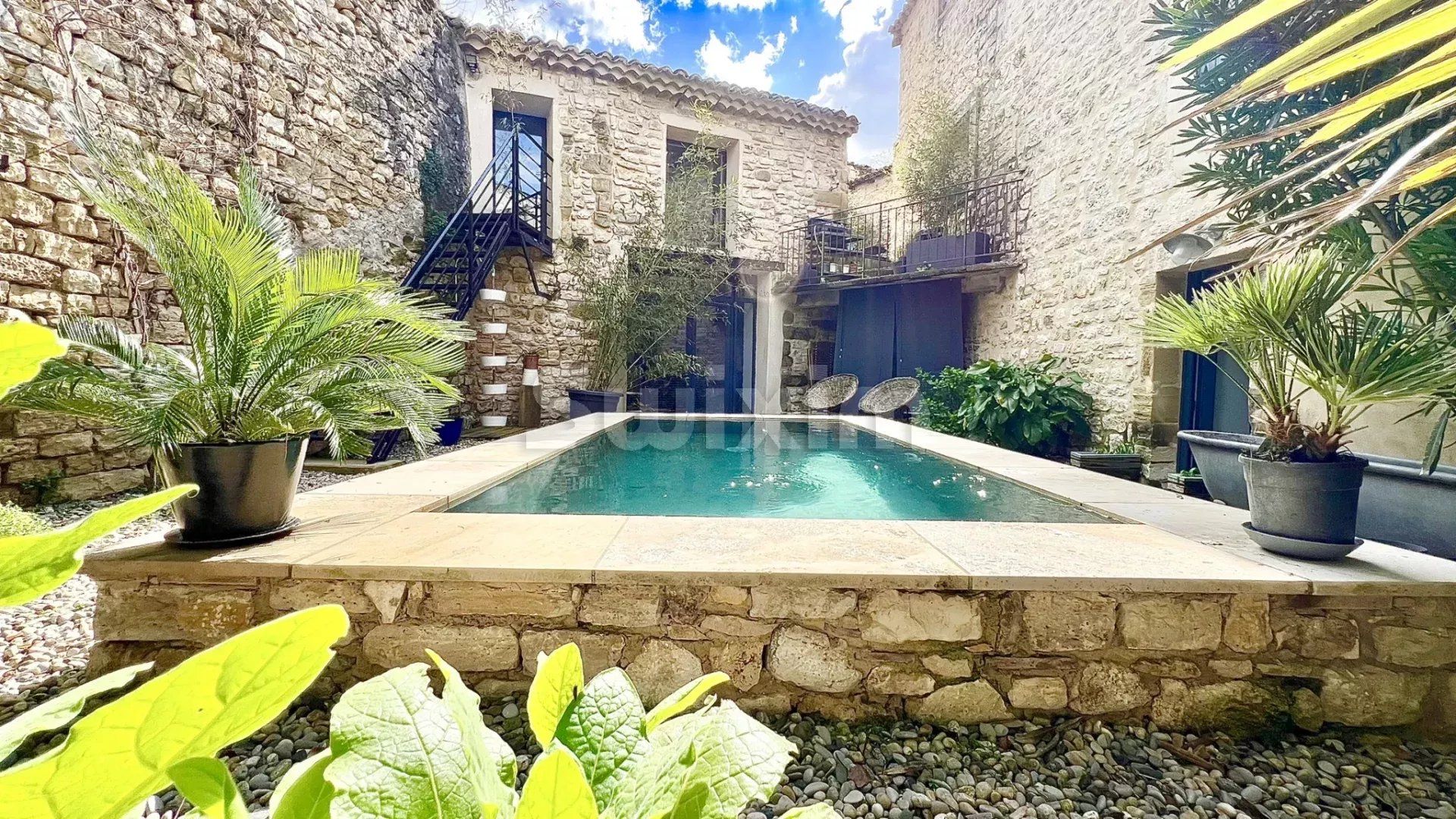 casa 6 Camere in vendita su Arpaillargues-et-Aureillac (30700)