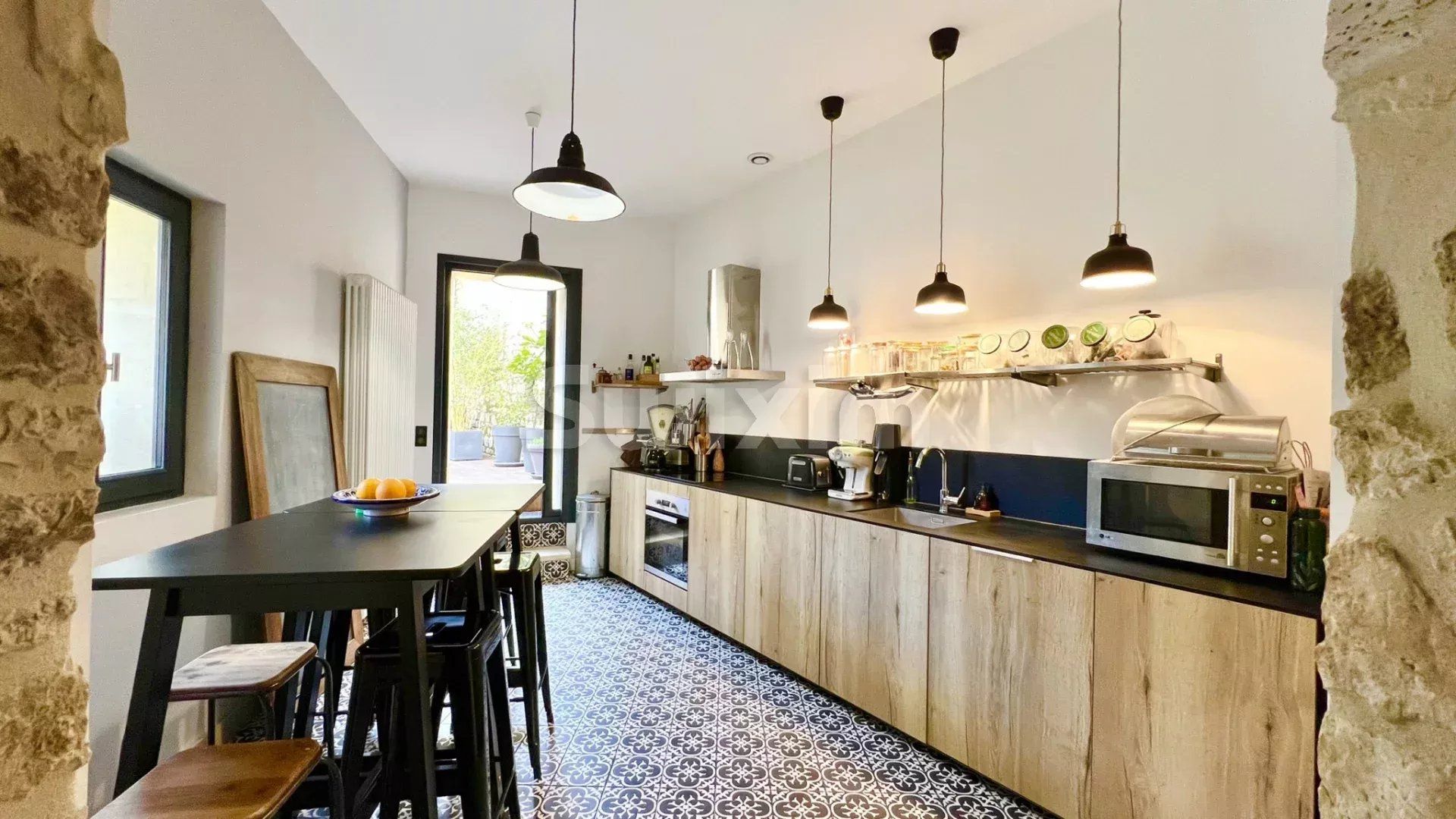 casa 6 Camere in vendita su Arpaillargues-et-Aureillac (30700)