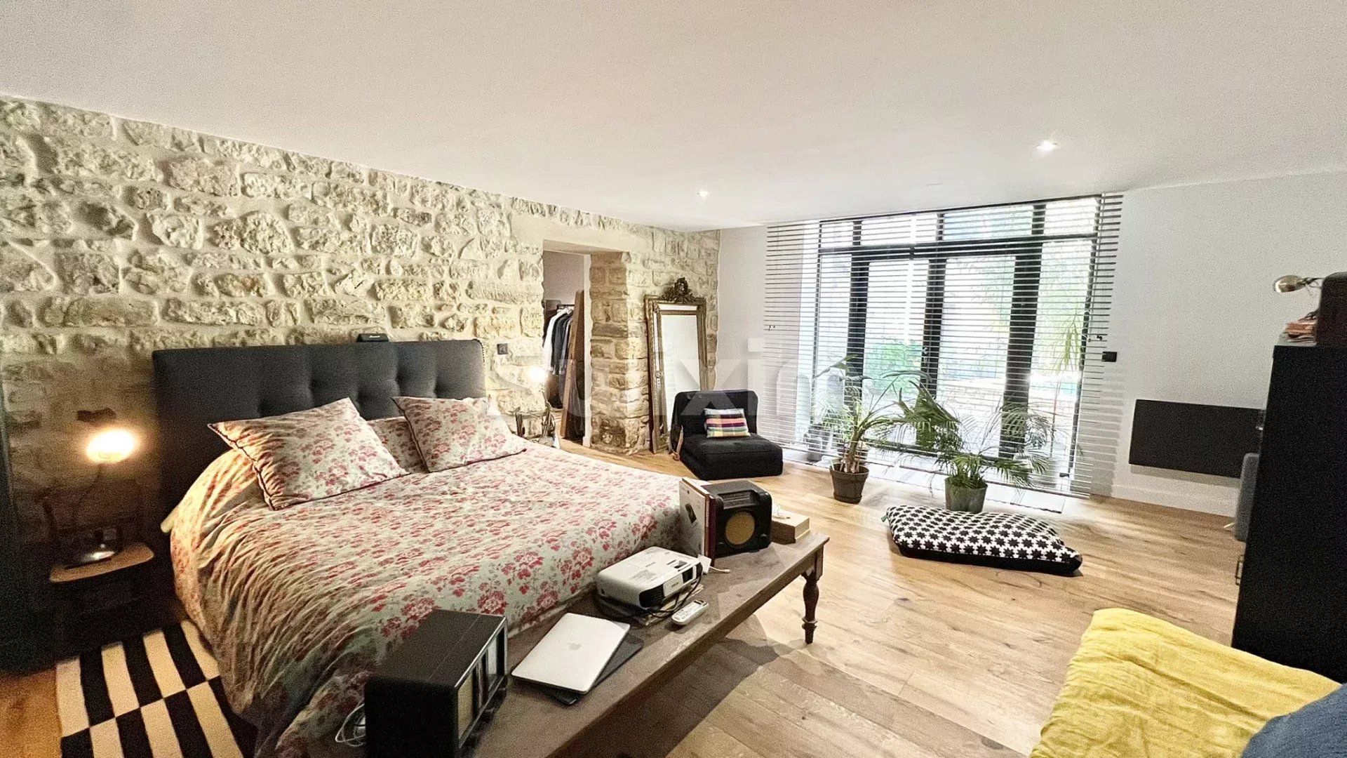 casa 6 Camere in vendita su Arpaillargues-et-Aureillac (30700)