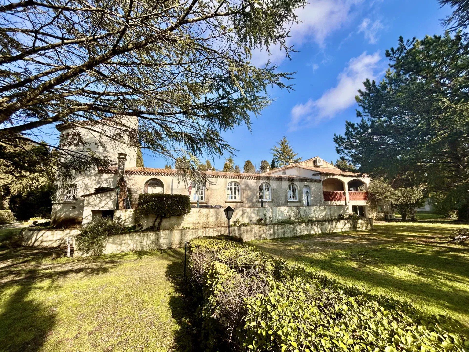 propriété 30 Pièces en vente sur Uzès (30700)