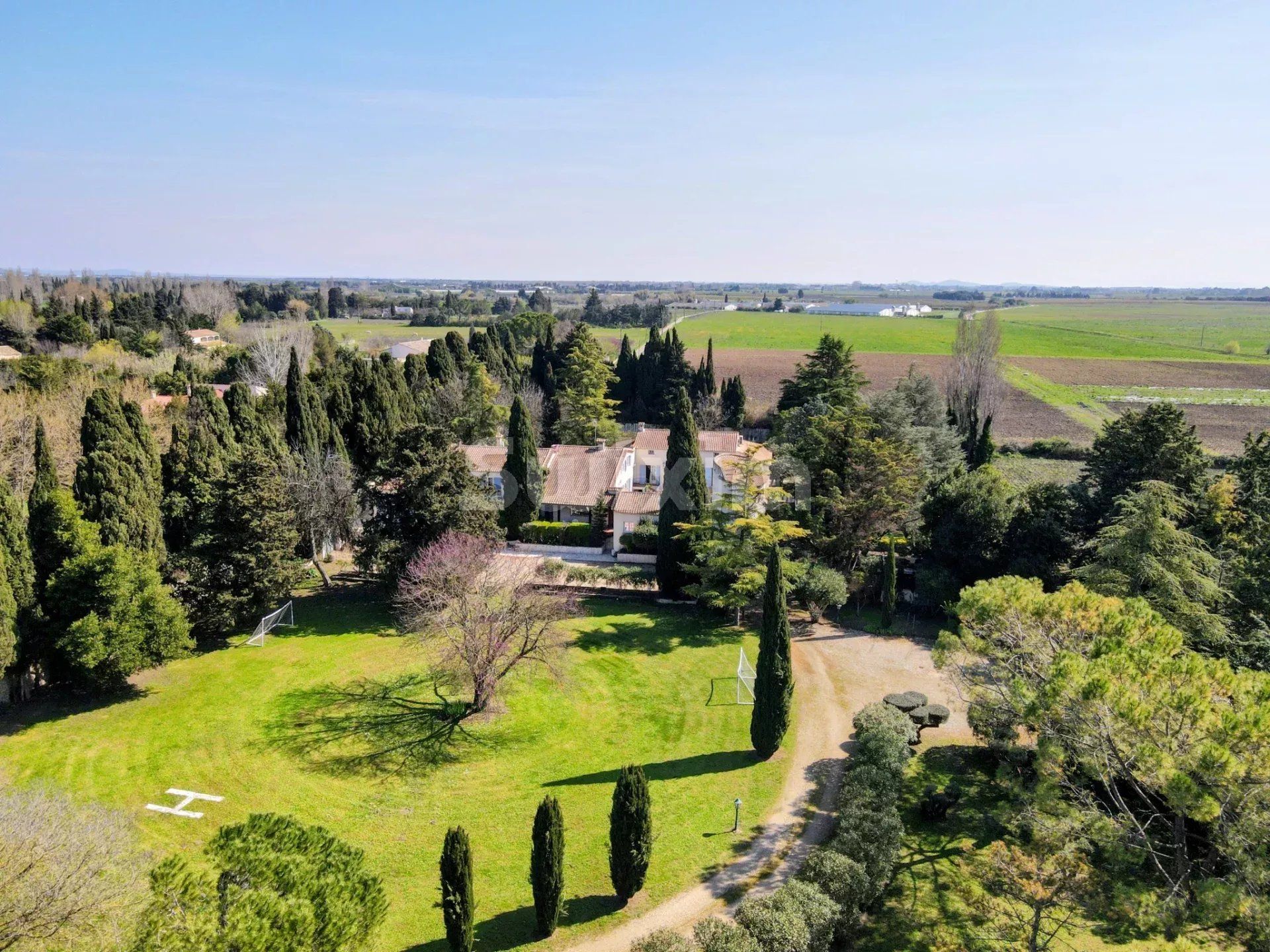 proprietà 30 Camere in vendita su Nîmes (30000)