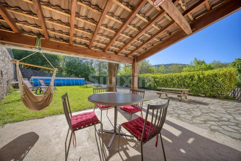 Vente Commerce Le Collet-de-Dèze 10 Pièces 250 m²