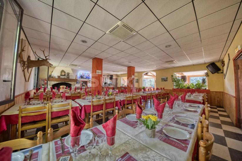 Venta Local comercial Le Collet-de-Dèze 20 Salas 440 m²