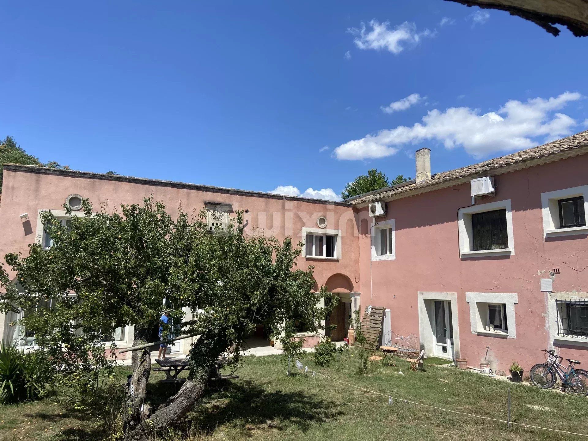 proprietà 9 Camere in vendita su Bollène (84500)
