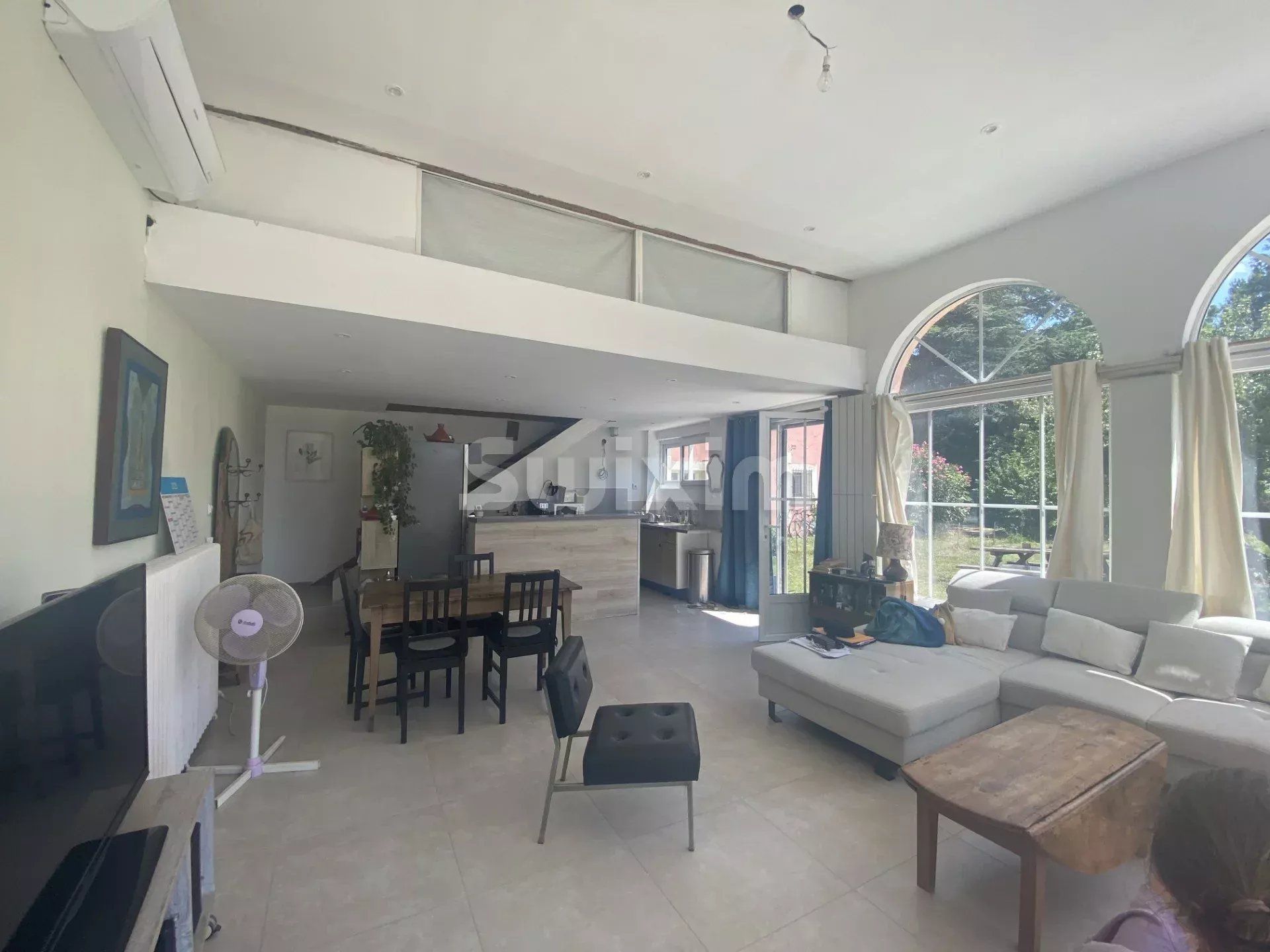 proprietà 9 Camere in vendita su Bollène (84500)