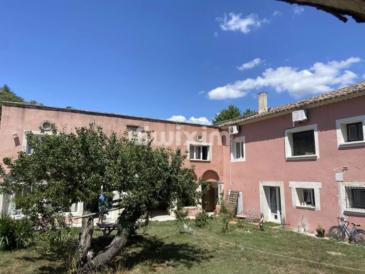 Vendita Proprietà Bollène 9&nbsp;Camere 252&nbsp;m²