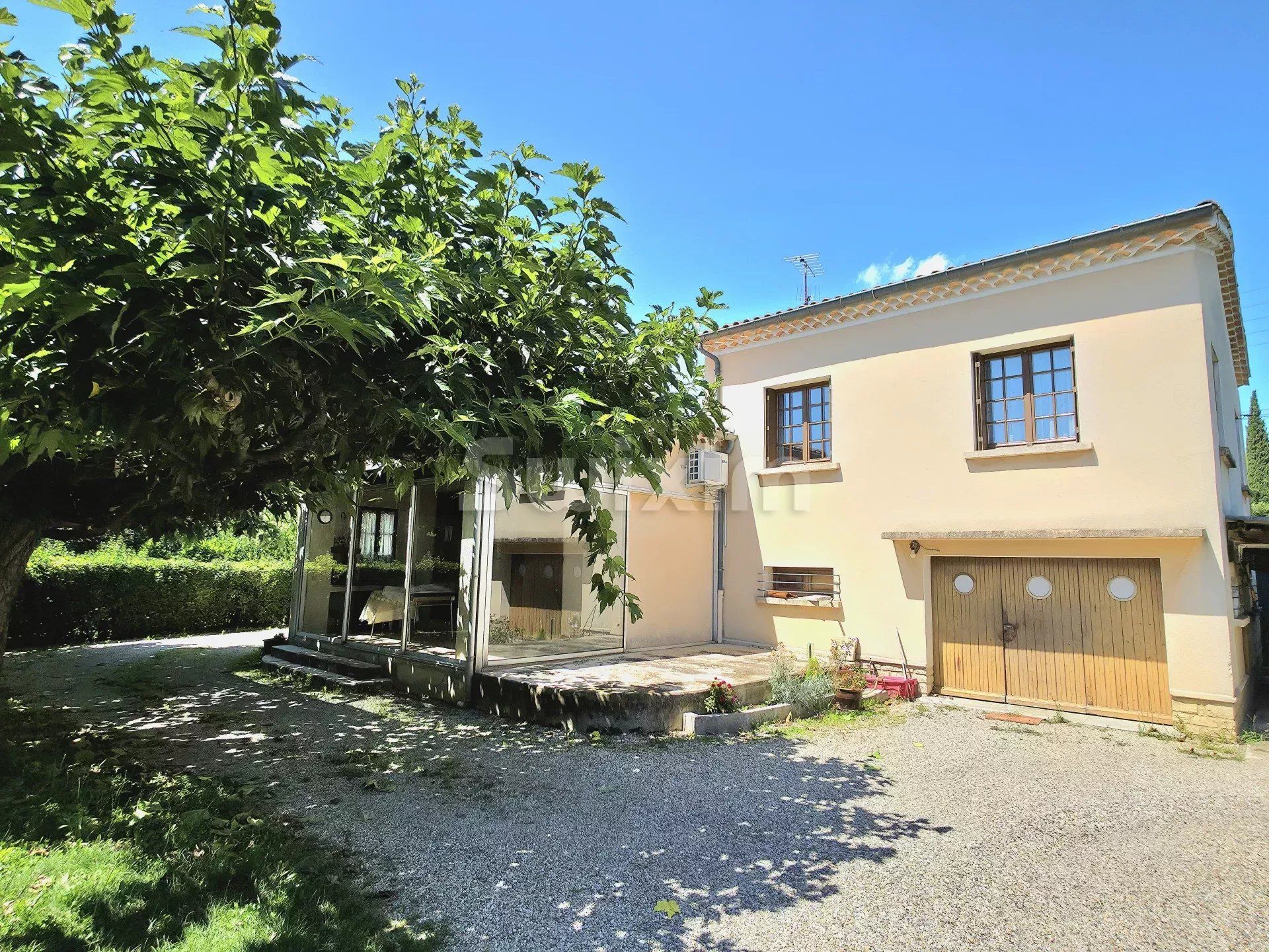 casa 5 Camere in vendita su Valréas (84600)