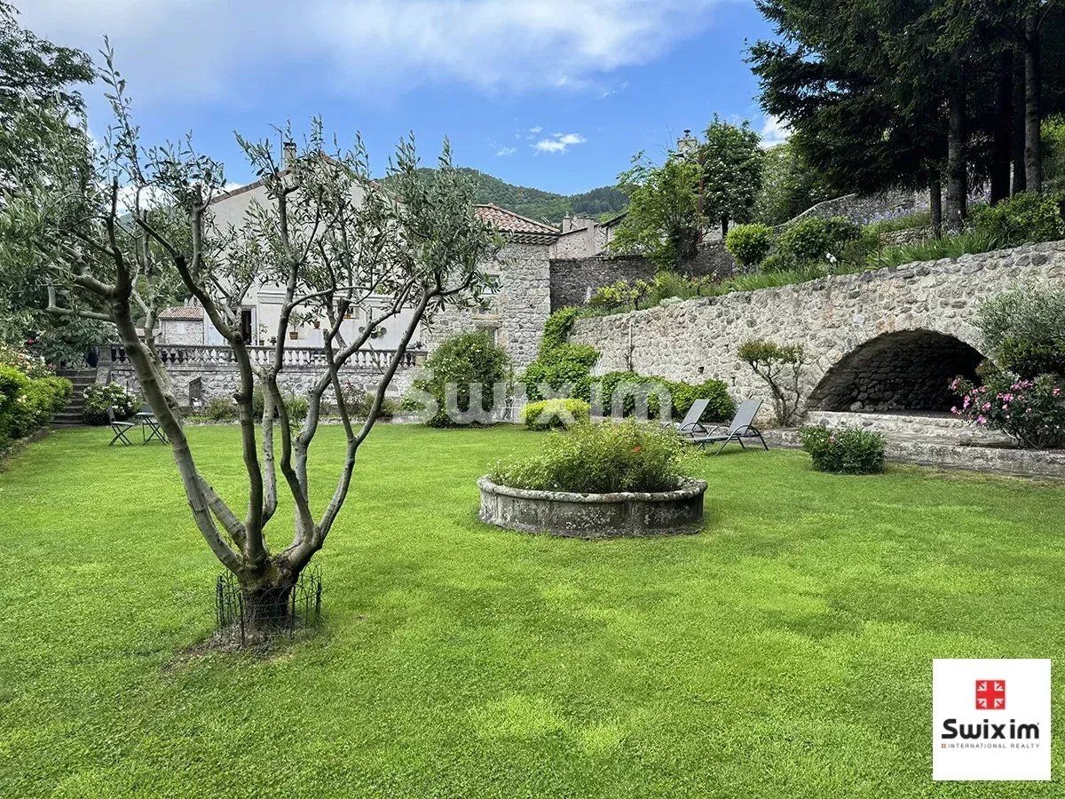 casa 12 Salas en venta en Burzet (07450)