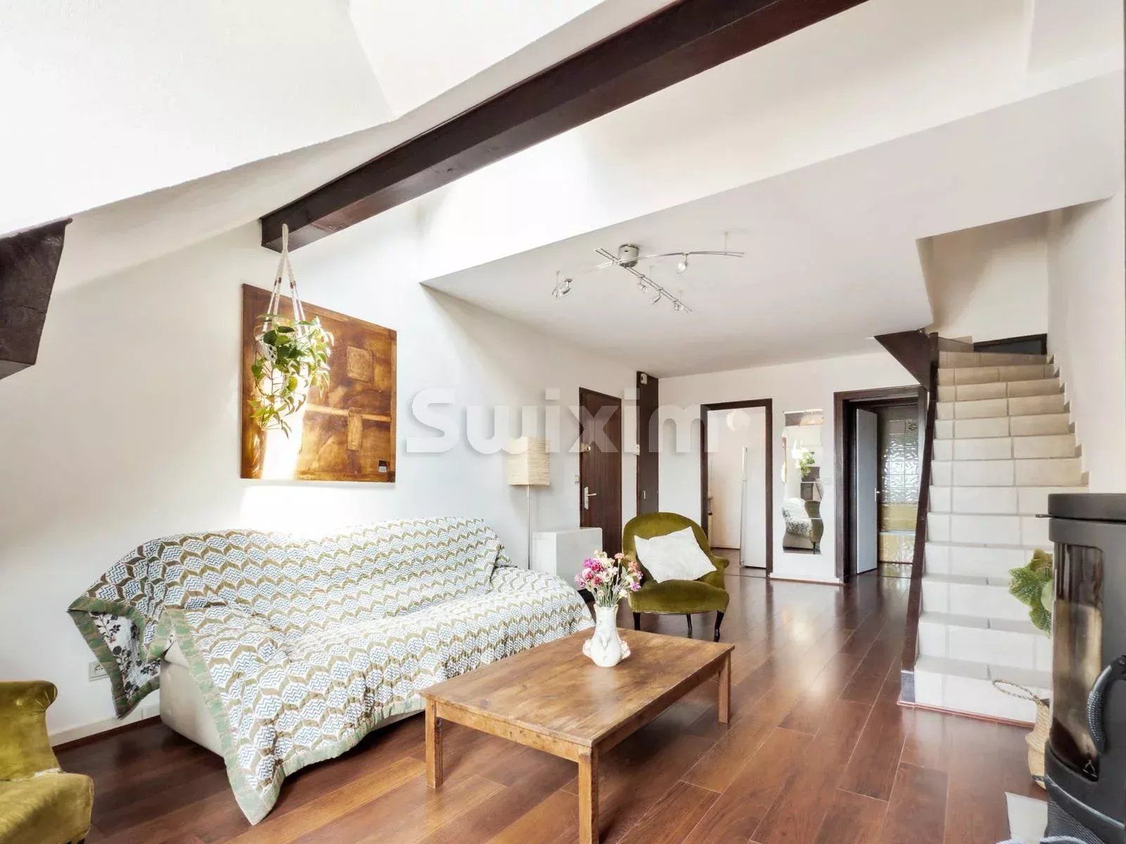 apartment 4 Rooms for sale on Veyrier-du-Lac (74290)