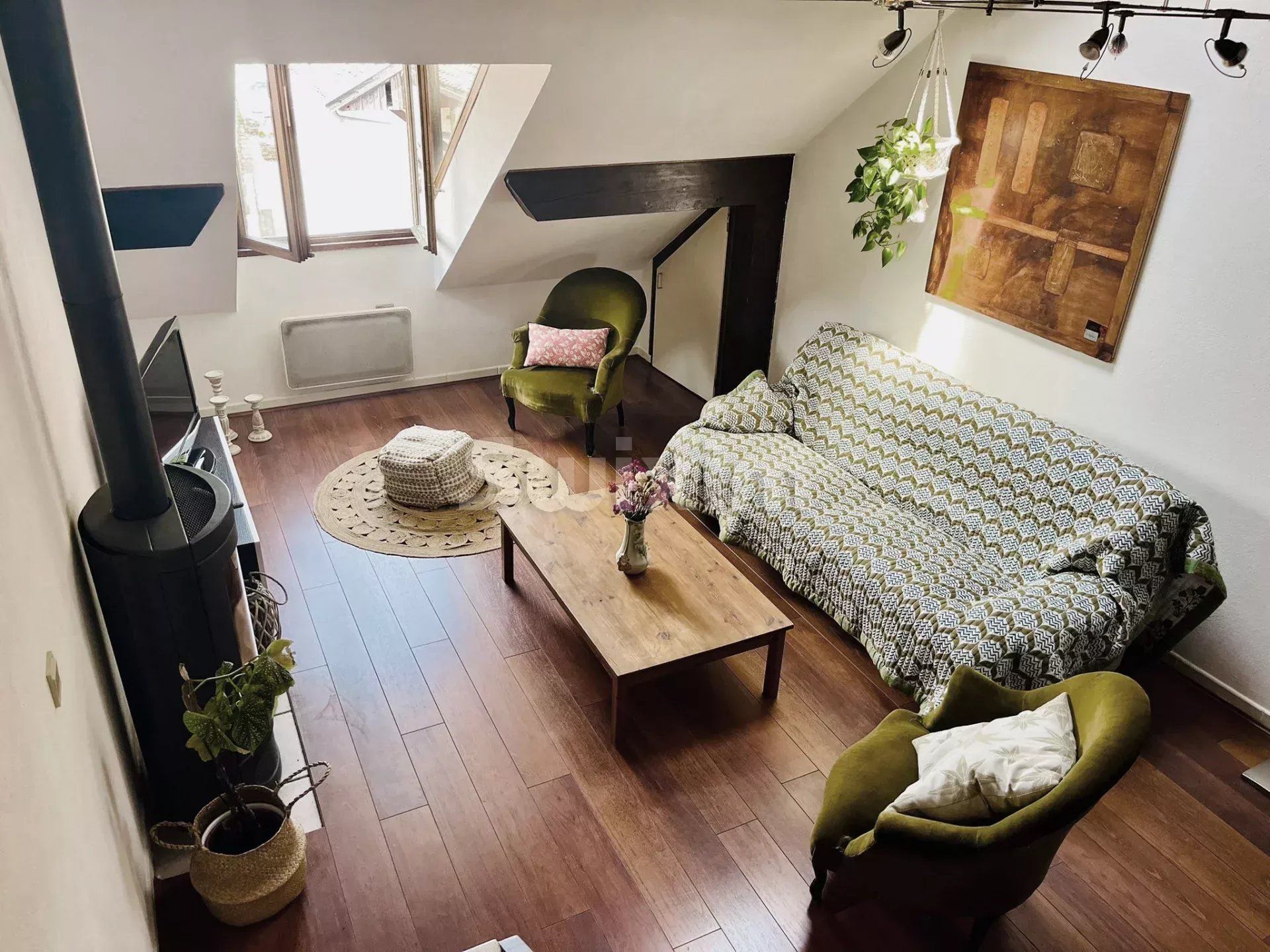 apartment 4 Rooms for sale on Veyrier-du-Lac (74290)