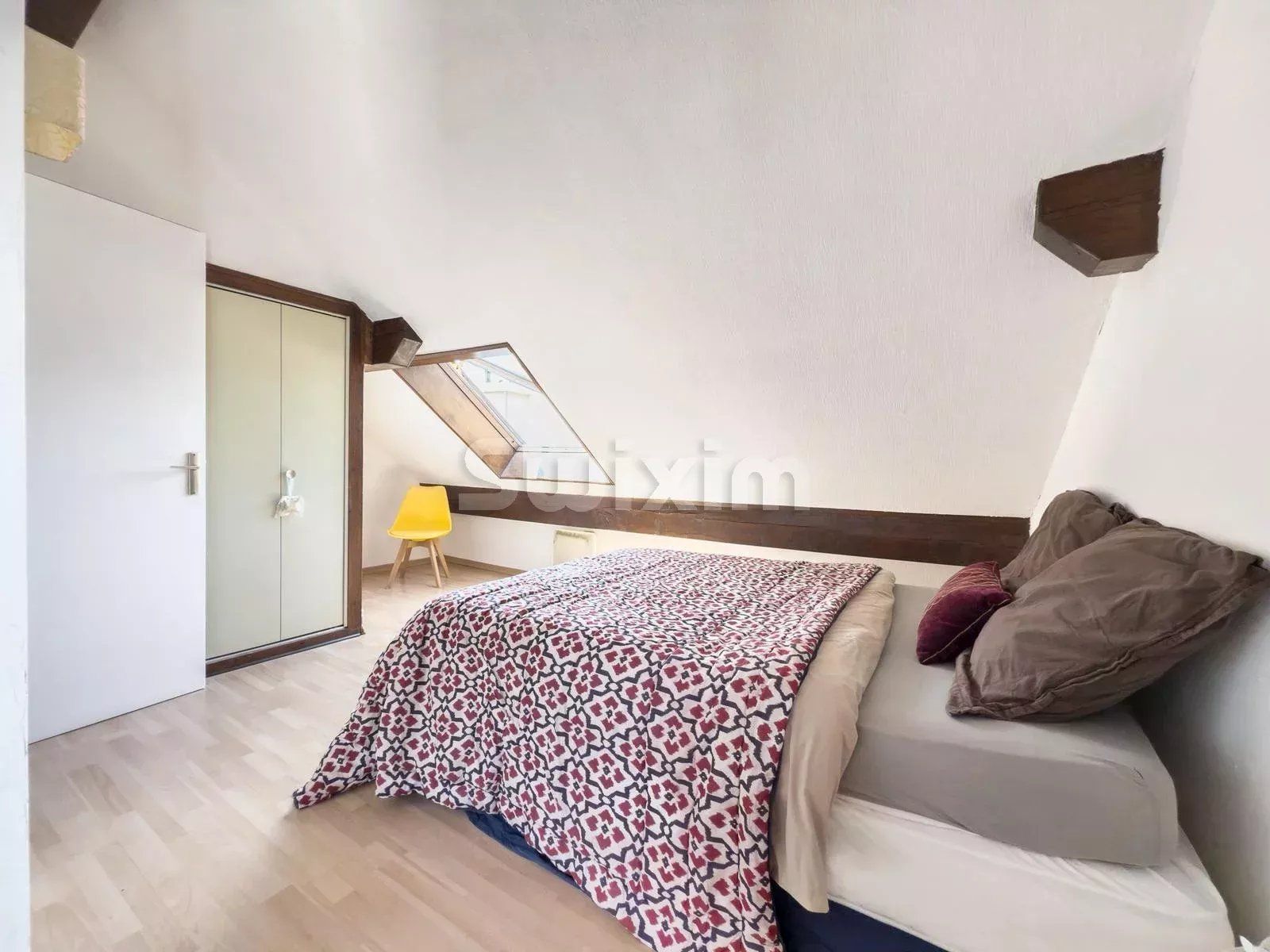 apartment 4 Rooms for sale on Veyrier-du-Lac (74290)