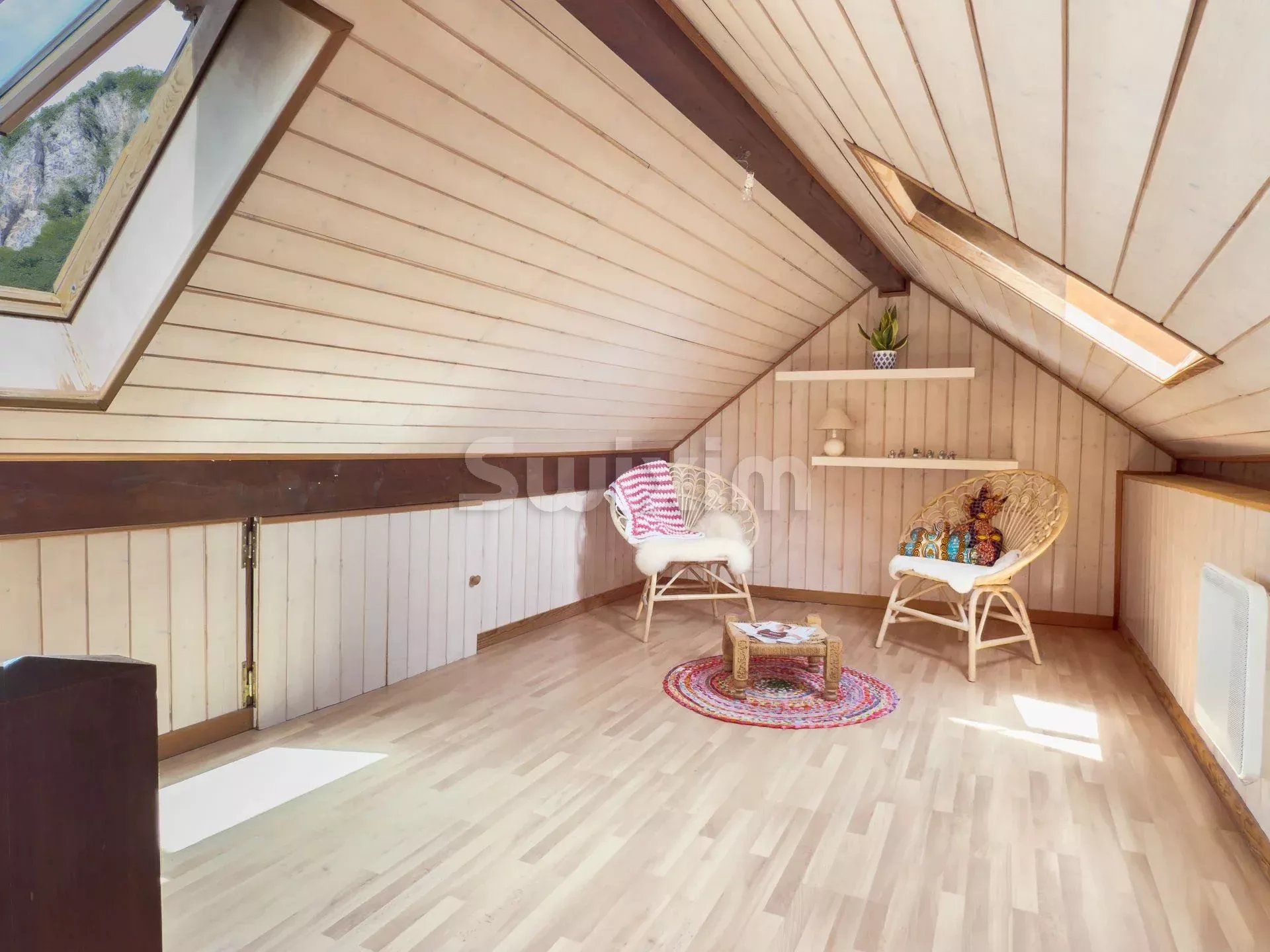 apartment 4 Rooms for sale on Veyrier-du-Lac (74290)