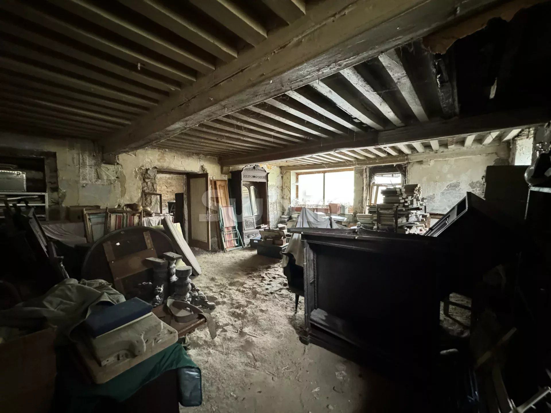 edificio 10 Salas en venta en Arnay-le-Duc (21230)