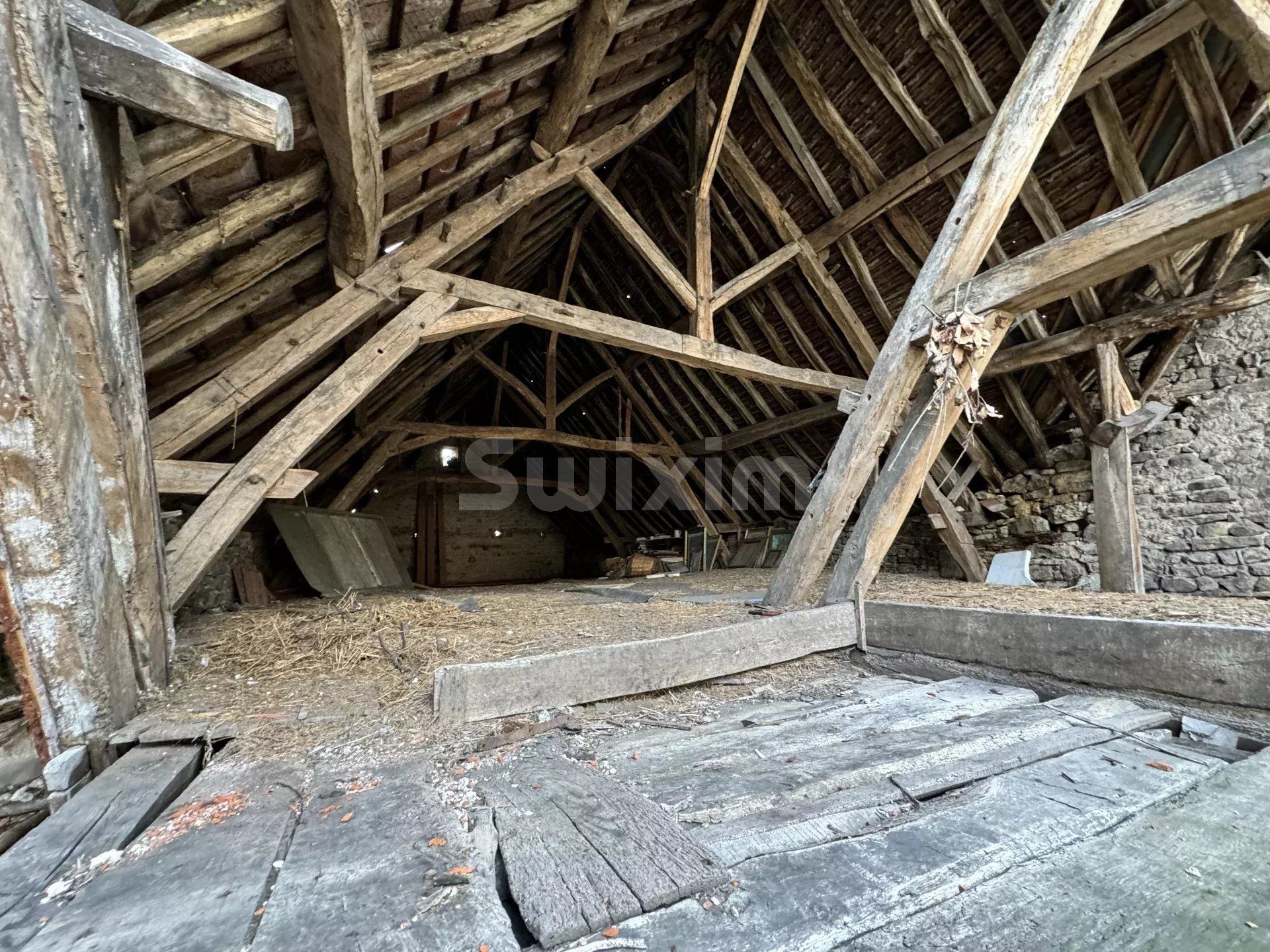 edificio 10 Salas en venta en Arnay-le-Duc (21230)