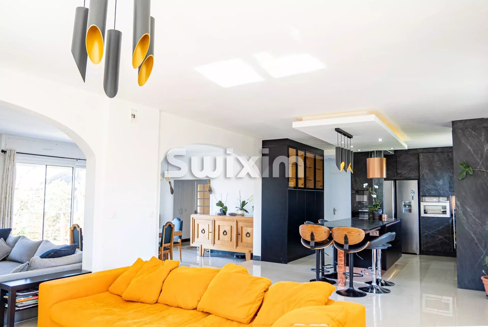 house 8 Rooms for sale on Chens-sur-Léman (74140)