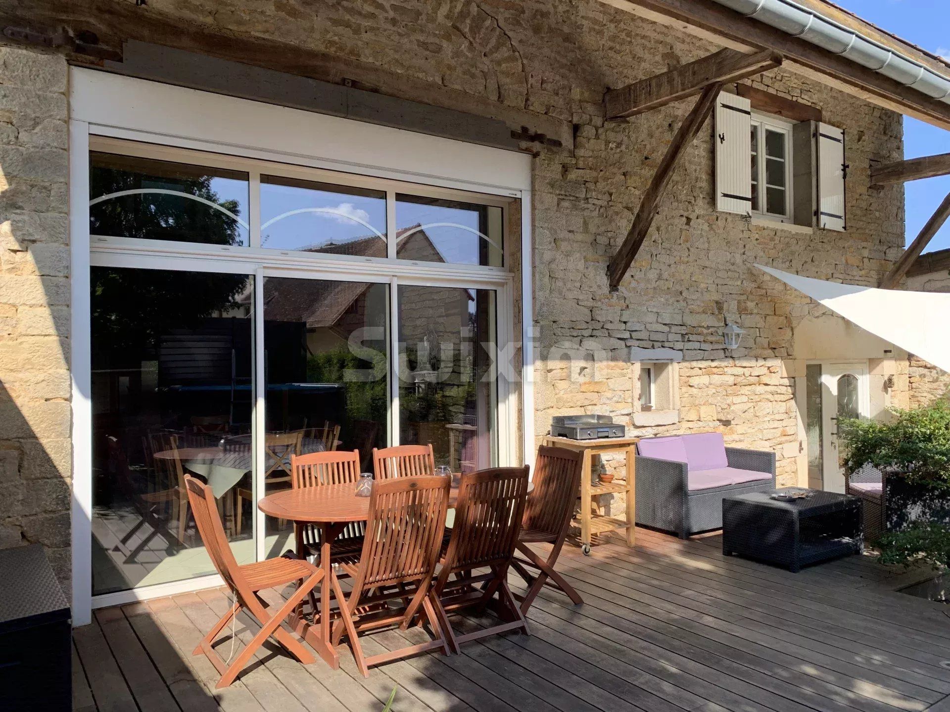 casa 6 Quartos para venda sobre Jully-lès-Buxy (71390)