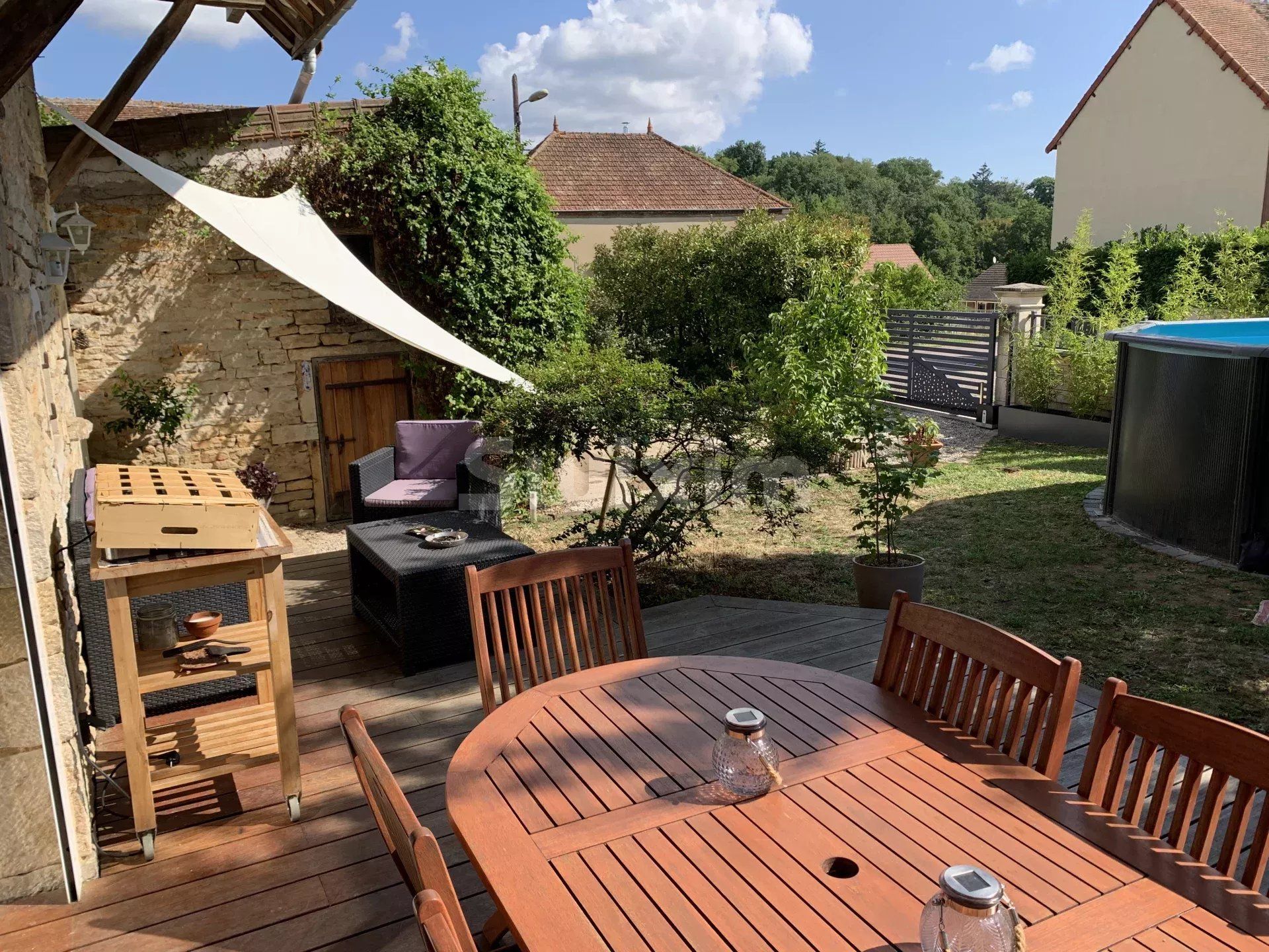 casa 6 Quartos para venda sobre Jully-lès-Buxy (71390)