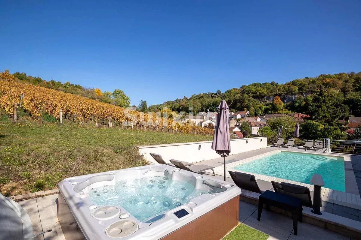 edificio 16 Salas en venta en Beaune (21200)