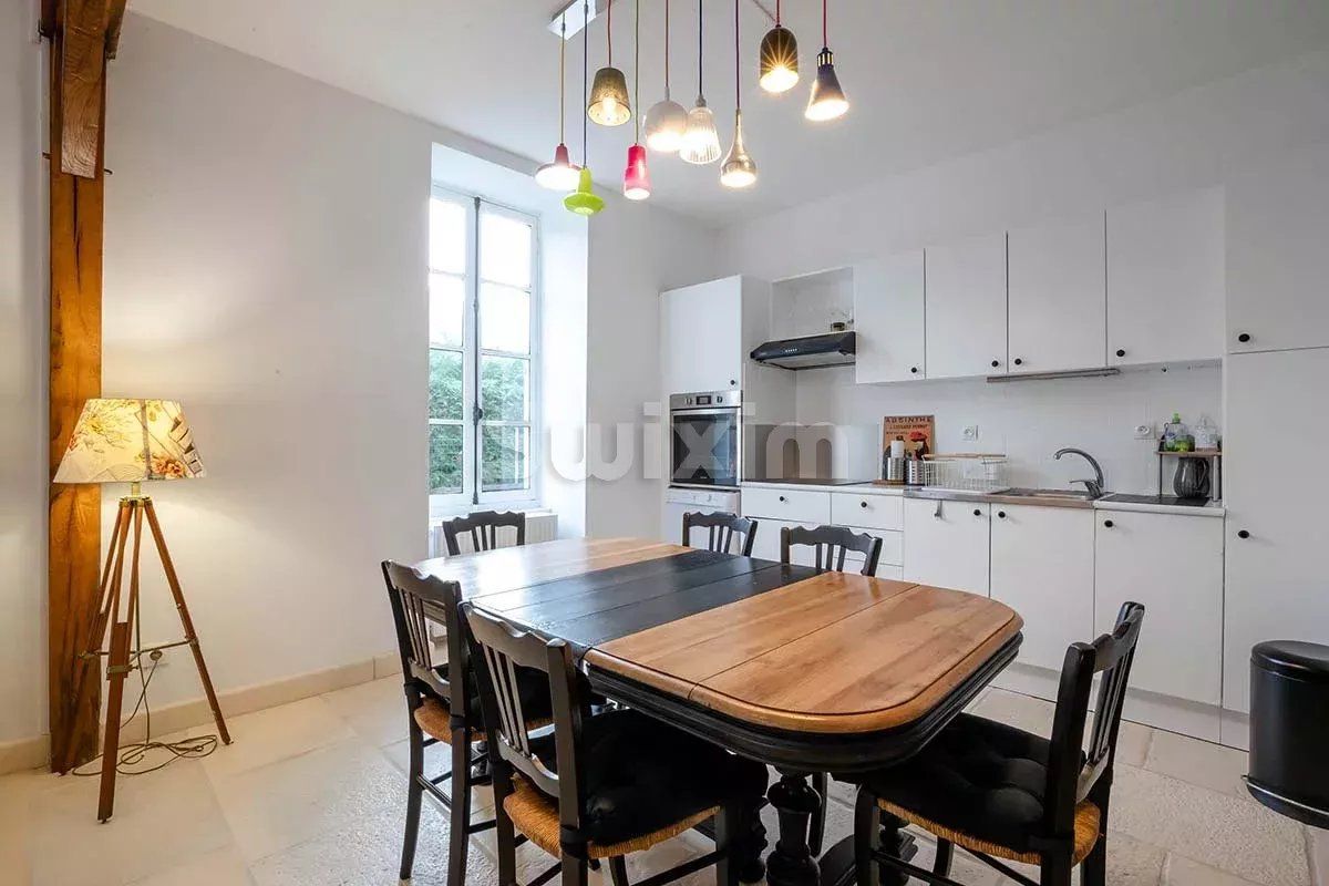 immobile 16 Camere in vendita su Beaune (21200)