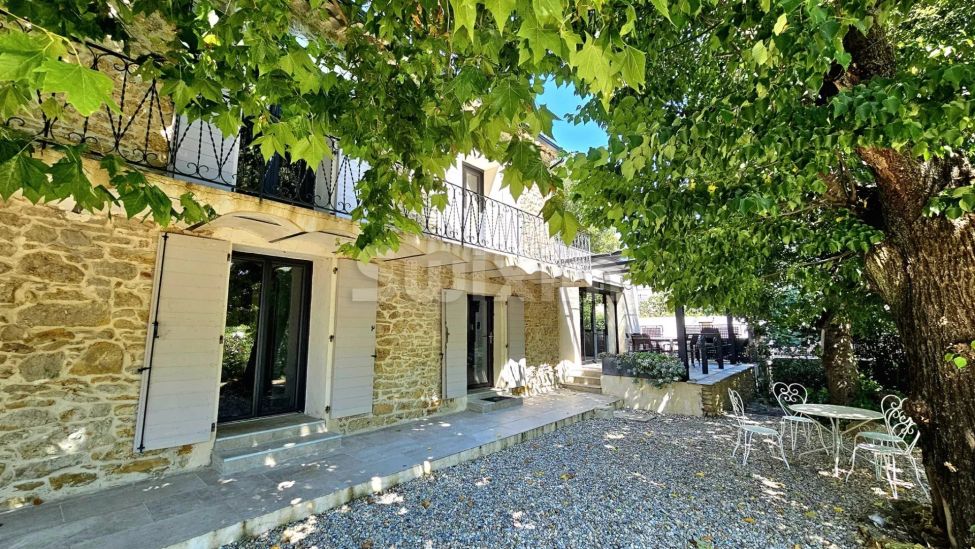 Vente Maison Saint-Hilaire-de-Brethmas 7 Pièces 186 m²