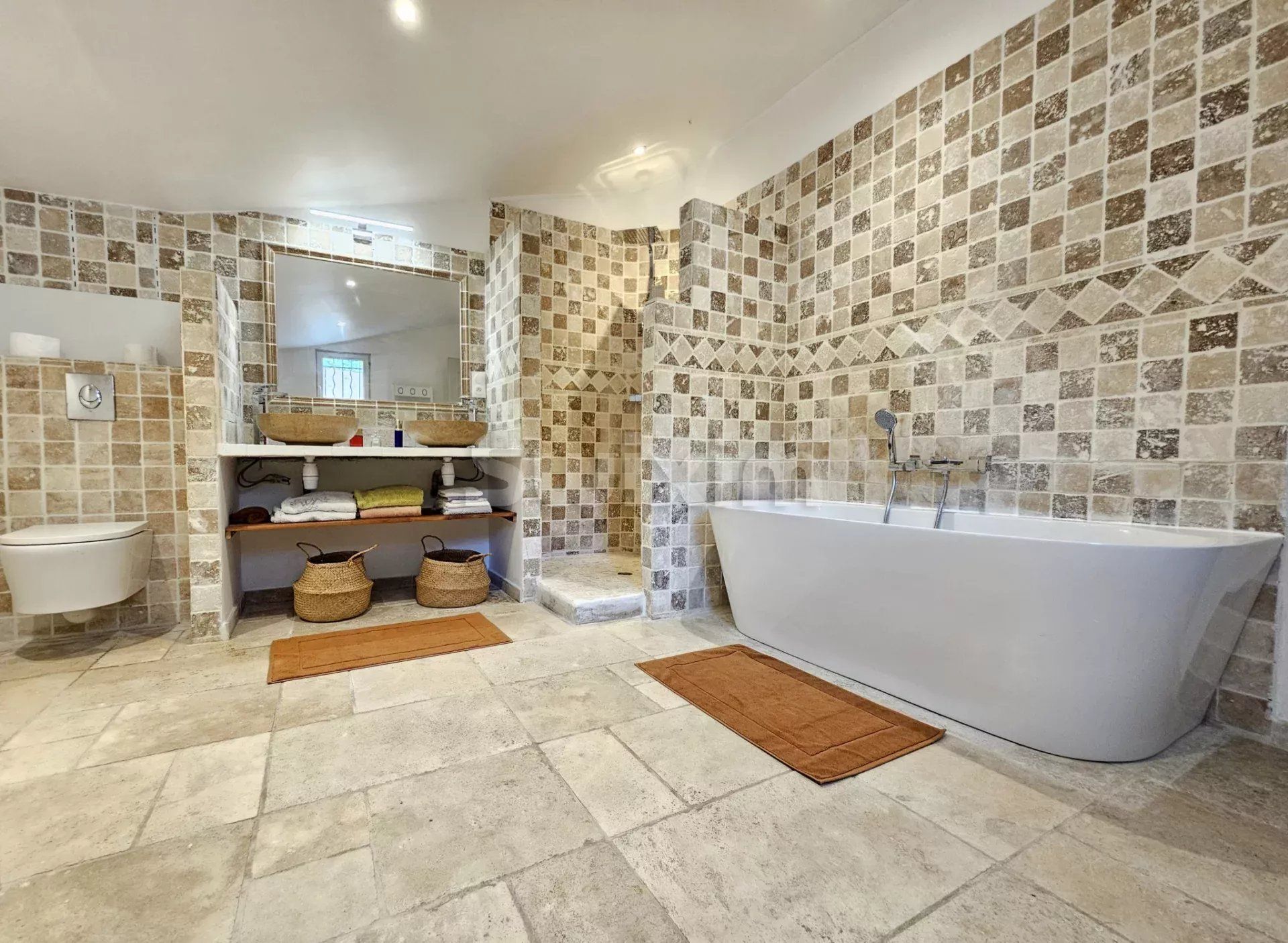 casa 6 Quartos para venda sobre Alès (30100)