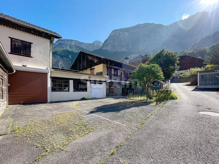 Vente Maison Magland 10 Pièces 295 m²