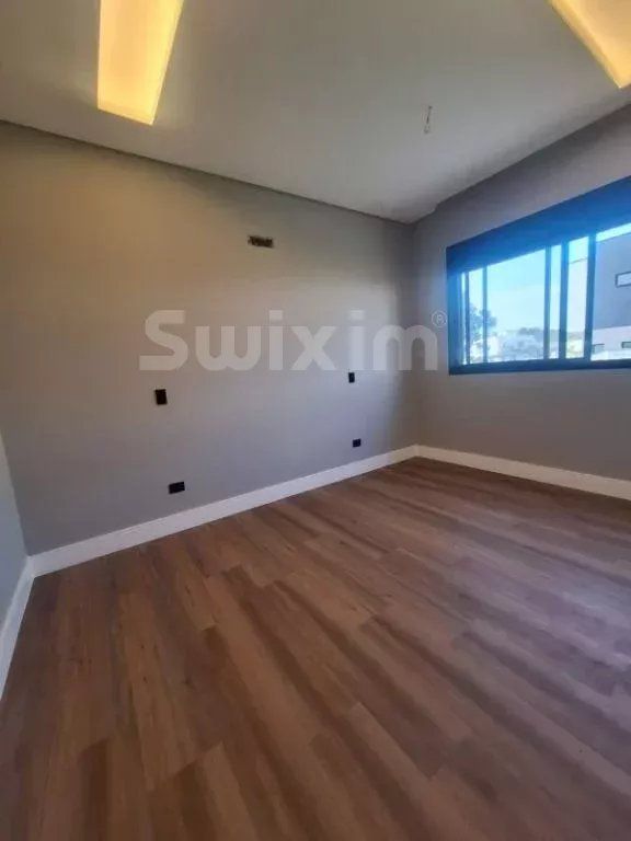 casa para venda sobre São José dos Campos (12249-)