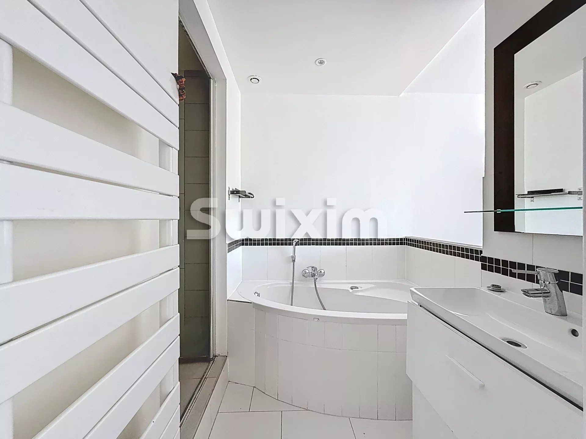 appartement 3 Zimmer zum verkauf auf Divonne-les-Bains (01220)