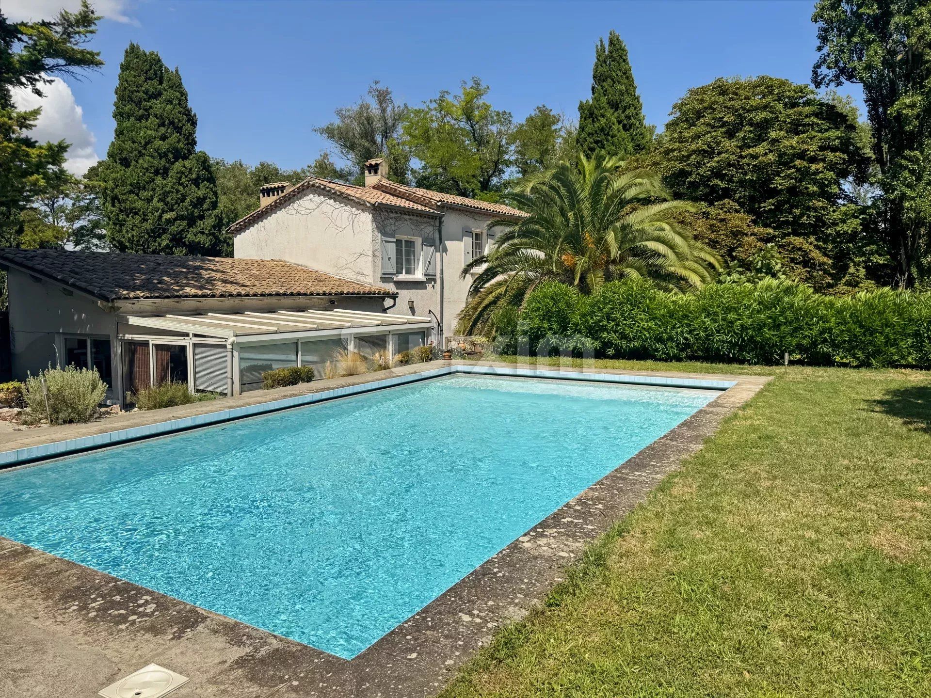 casa 10 Camere in vendita su Viviers (07220)