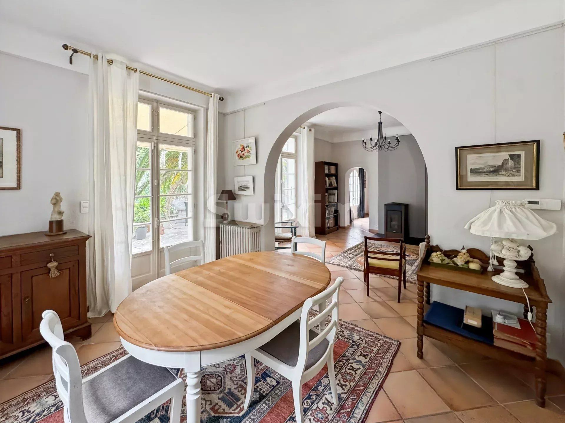 casa 10 Camere in vendita su Viviers (07220)