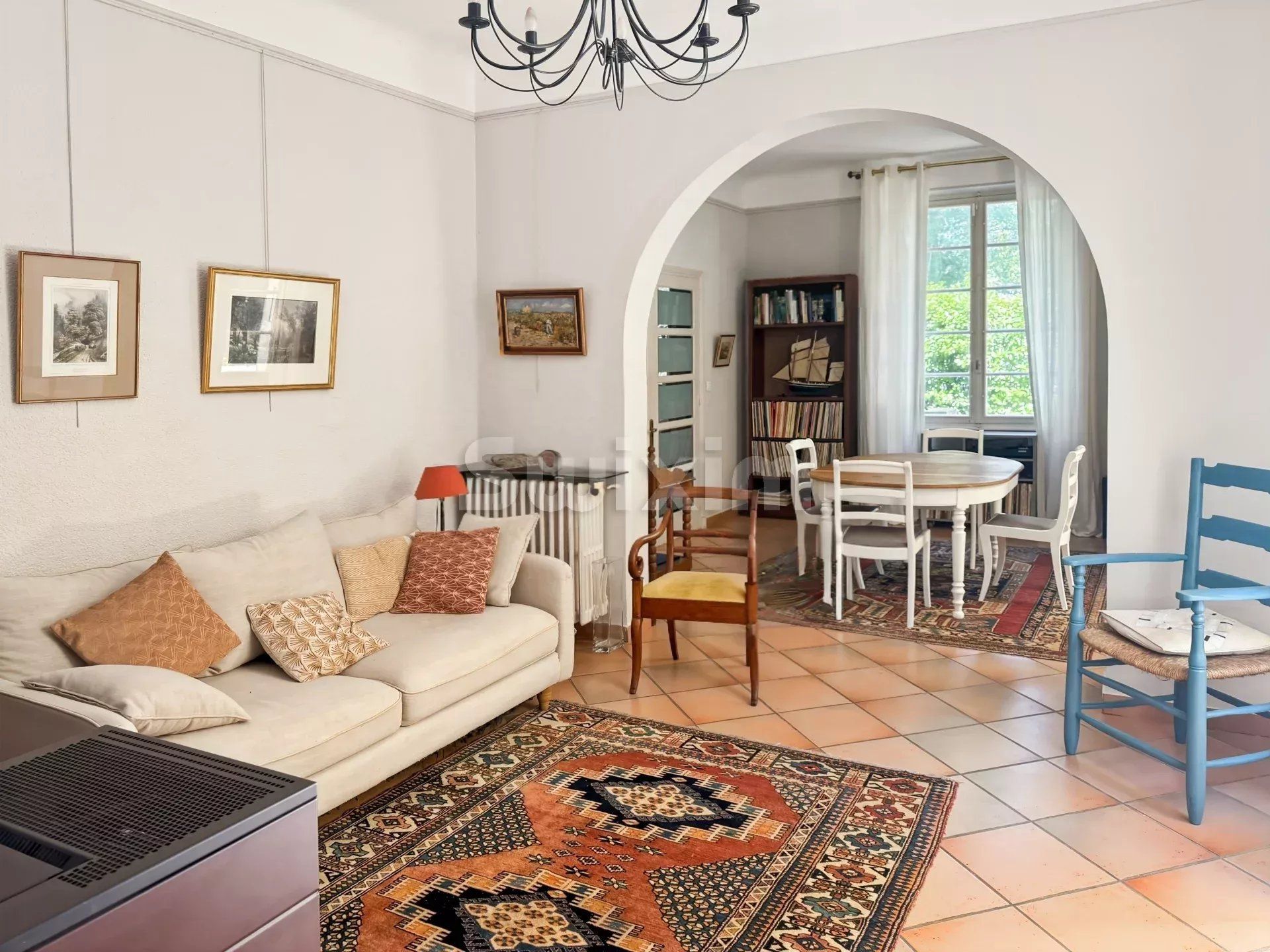 casa 10 Camere in vendita su Viviers (07220)