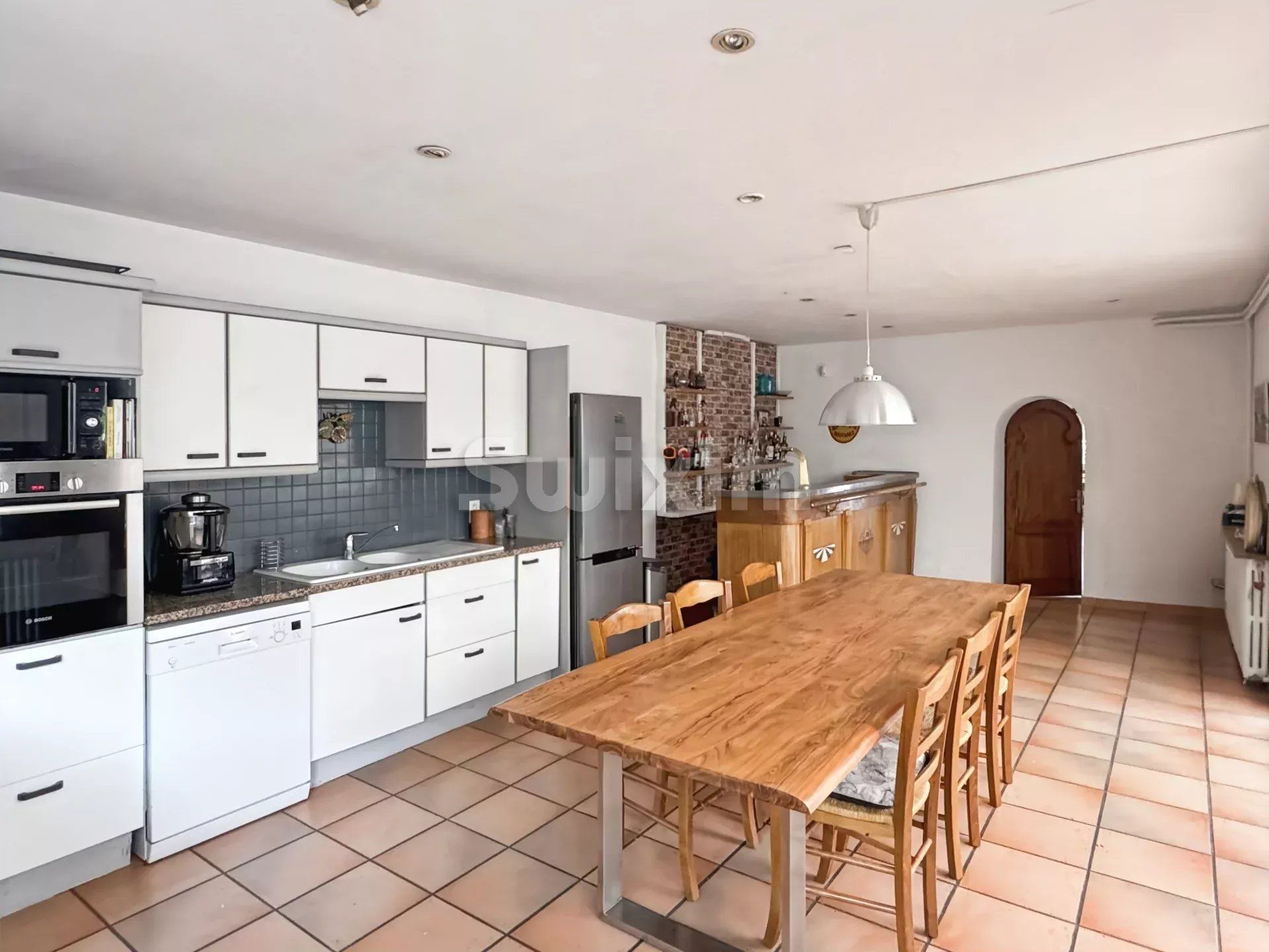 casa 10 Camere in vendita su Viviers (07220)