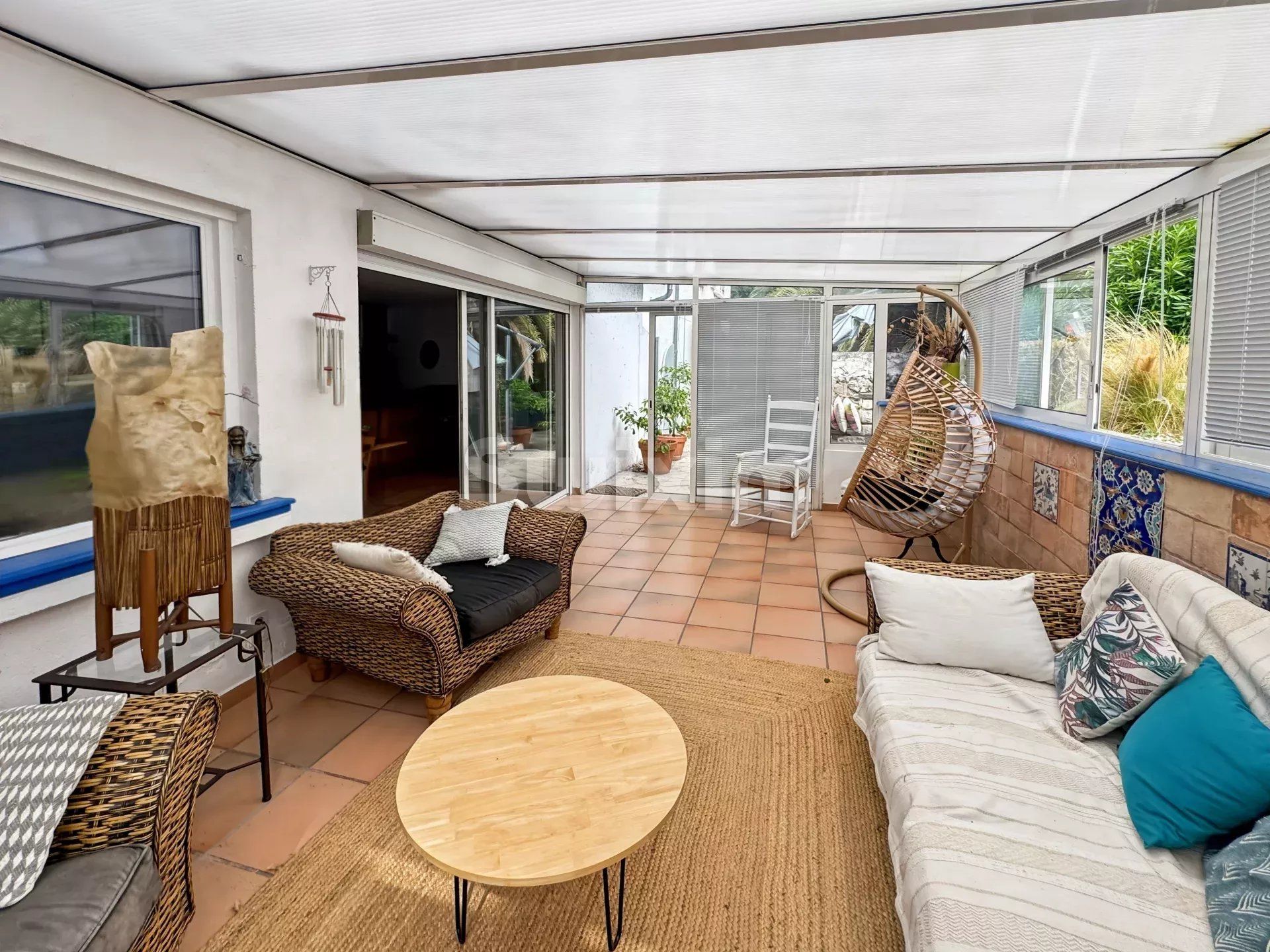 casa 10 Camere in vendita su Viviers (07220)