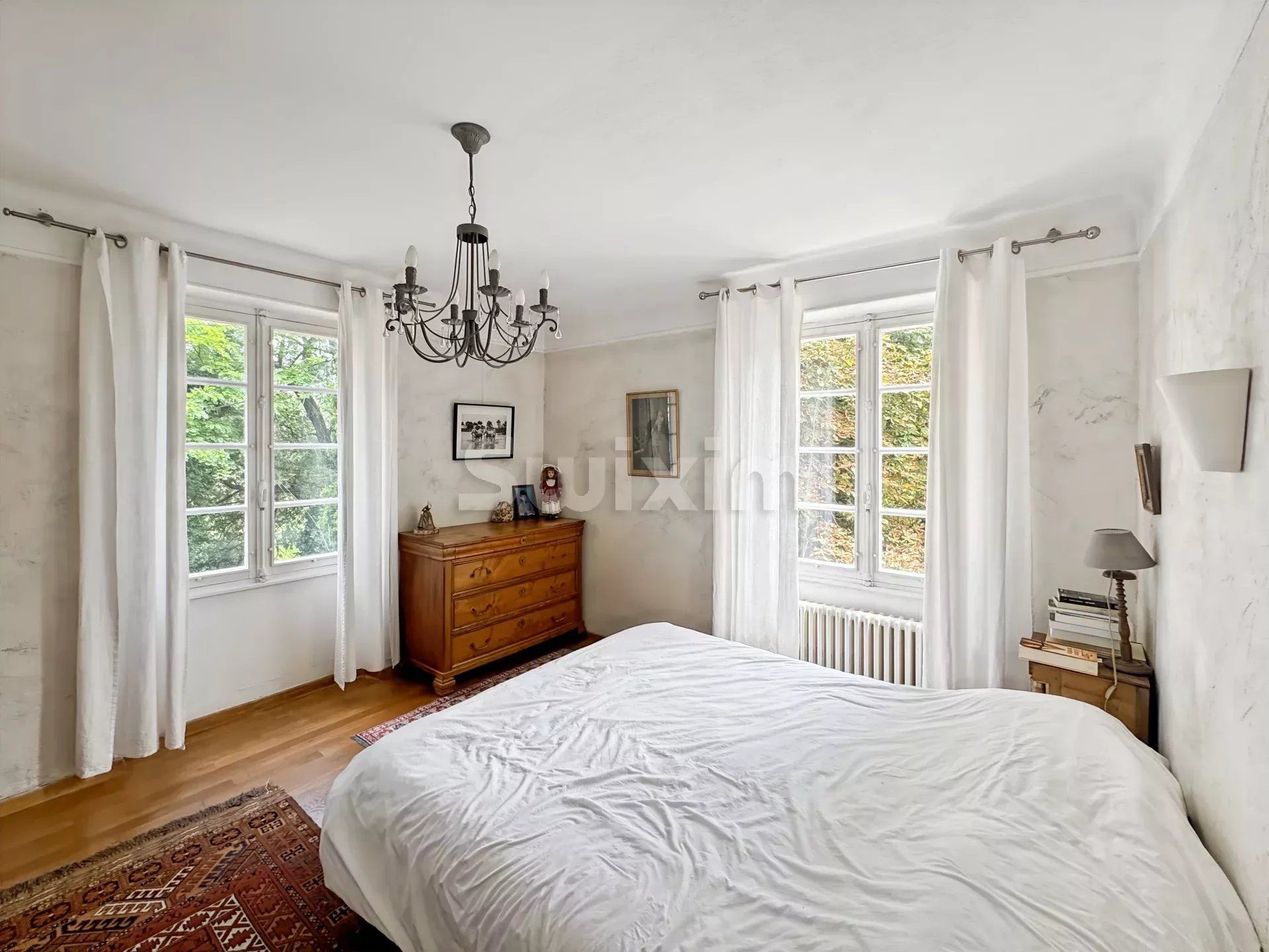 casa 10 Camere in vendita su Viviers (07220)