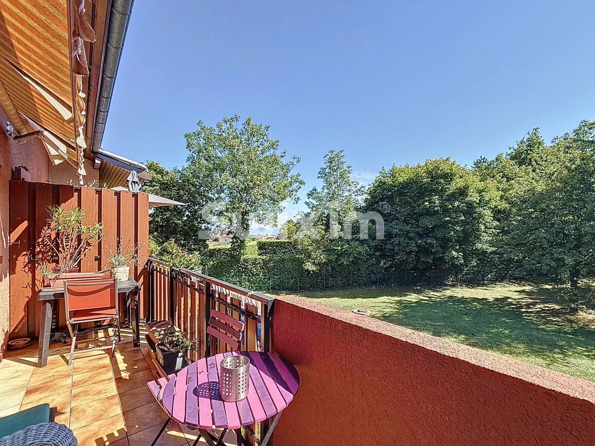 apartamento 4 Quartos para venda sobre Gex (01170)