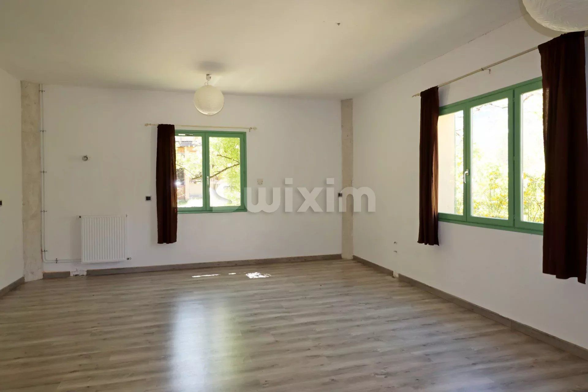 proprietà 15 Camere in vendita su Cornillon-sur-l'Oule (26510)