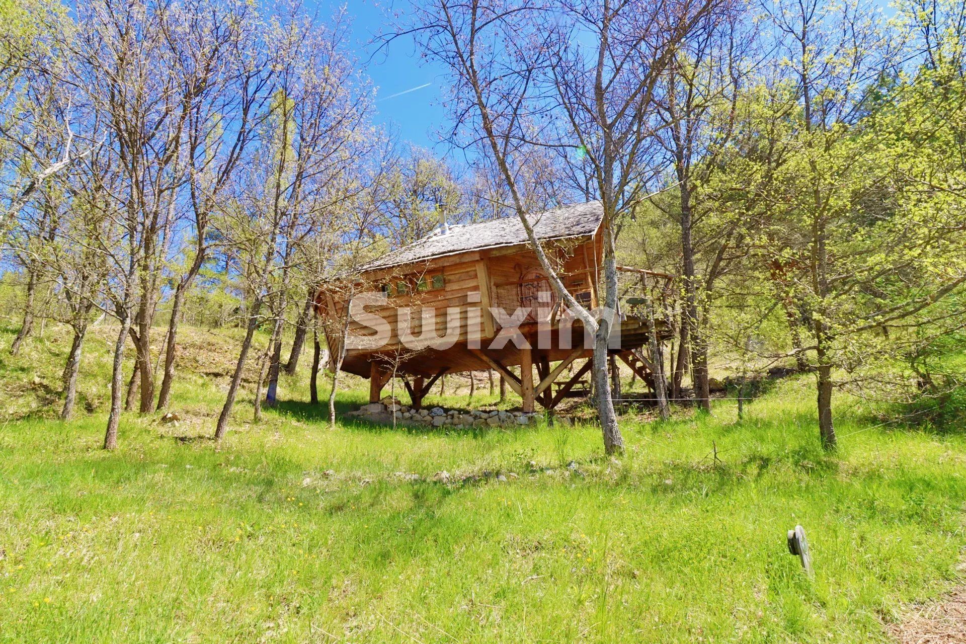 propriedade 15 Quartos para venda sobre Cornillon-sur-l'Oule (26510)