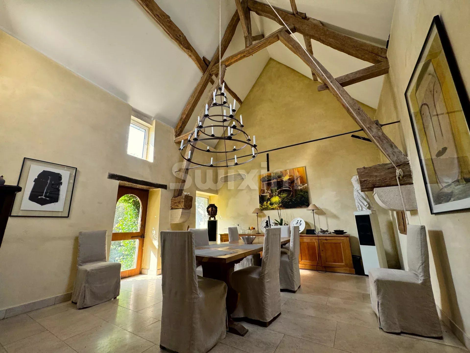 propriété 12 Pièces en vente sur Vézelay (89450)