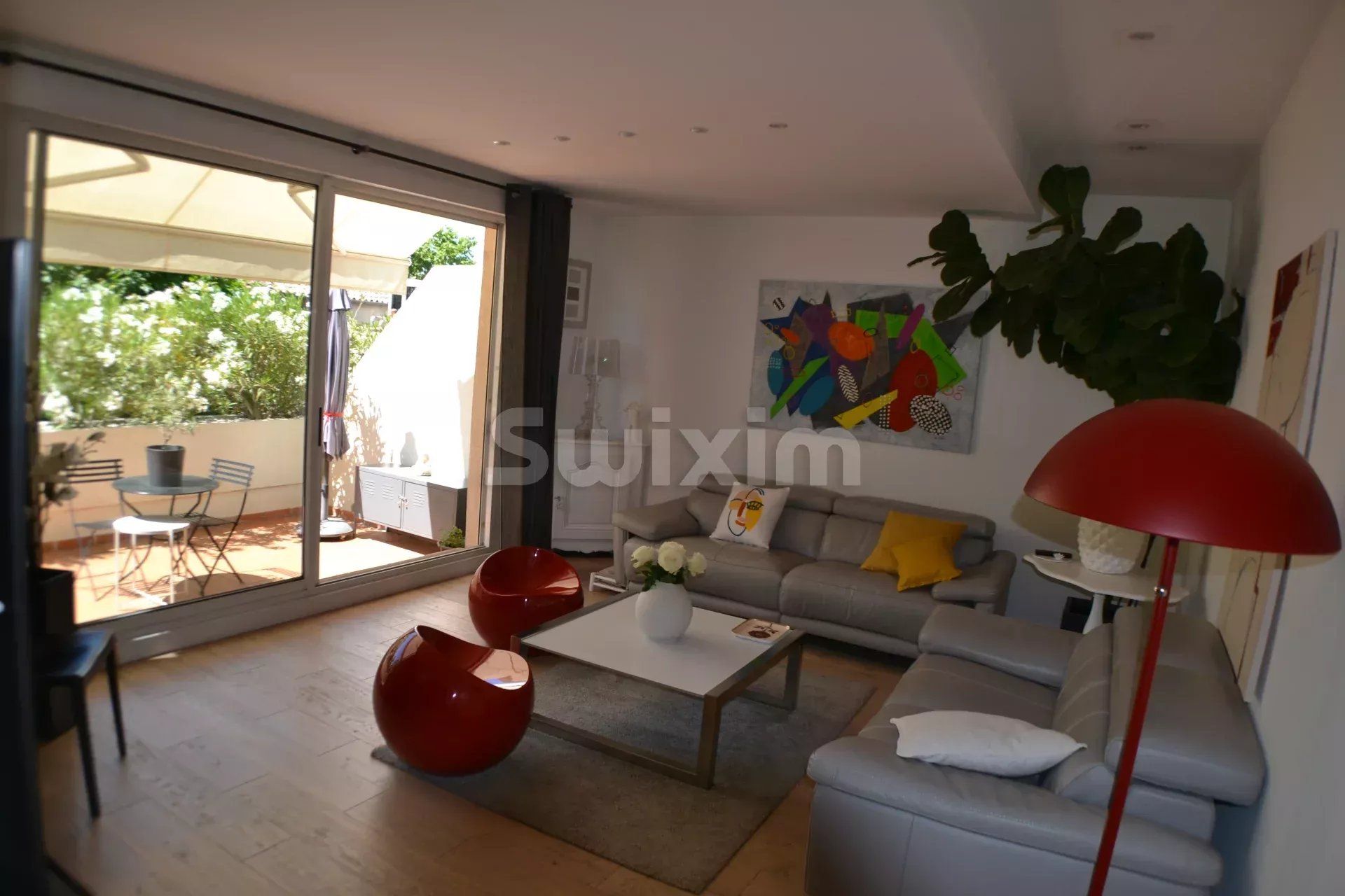 apartment 3 Rooms for sale on Arles (13200)