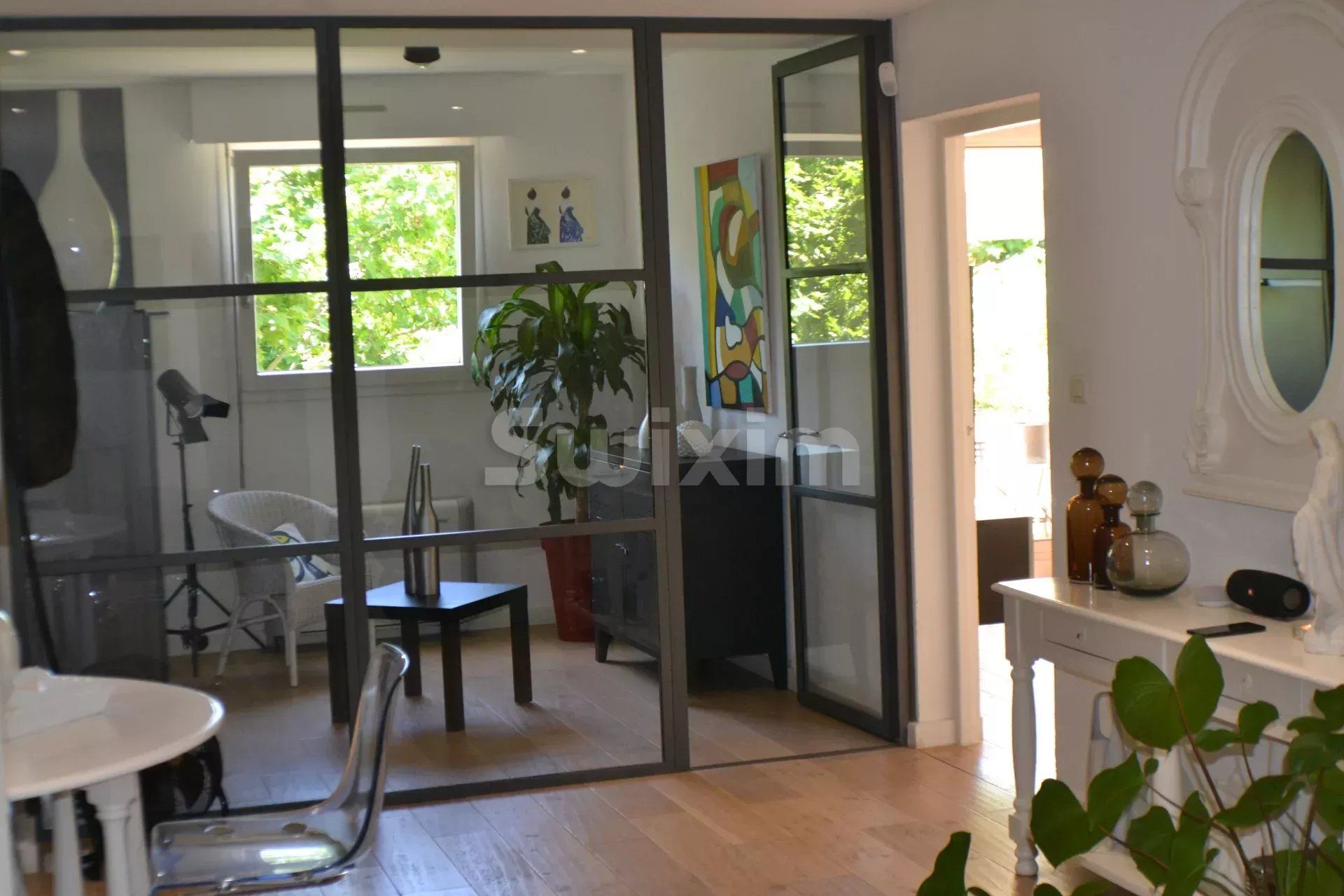 apartment 3 Rooms for sale on Arles (13200)