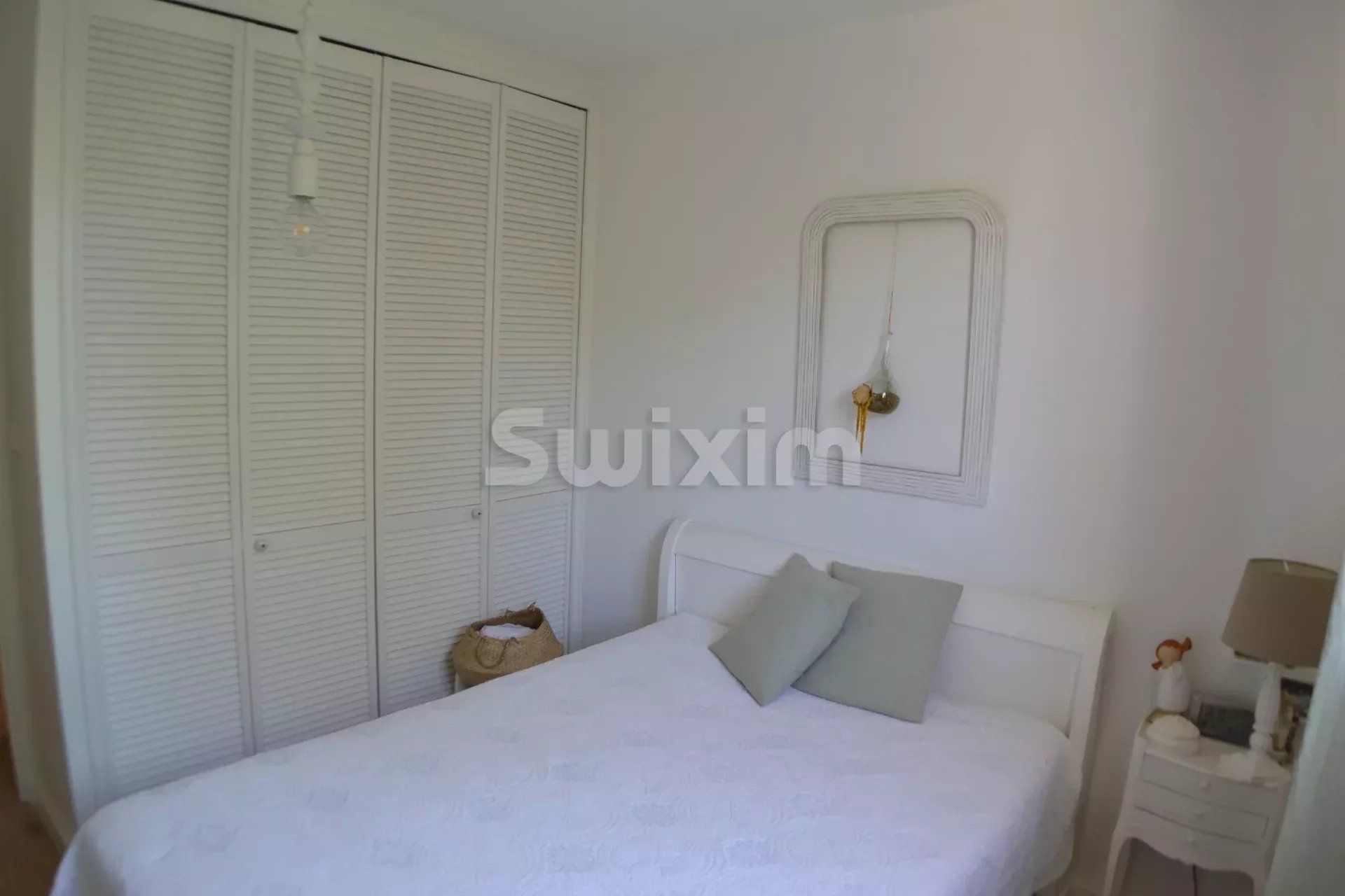 apartment 3 Rooms for sale on Arles (13200)