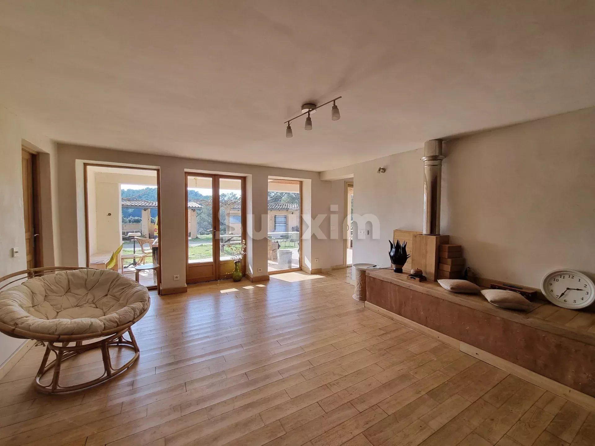 proprietà 6 Camere in vendita su Flayosc (83780)