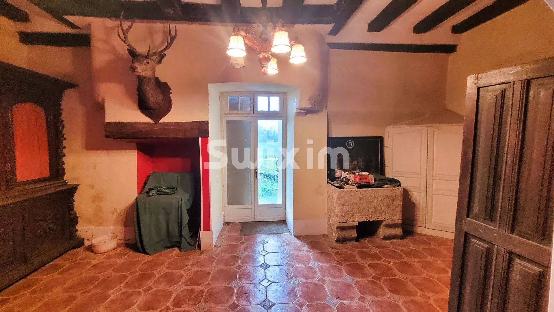 castello 40 Camere in vendita su Nevers (58000)